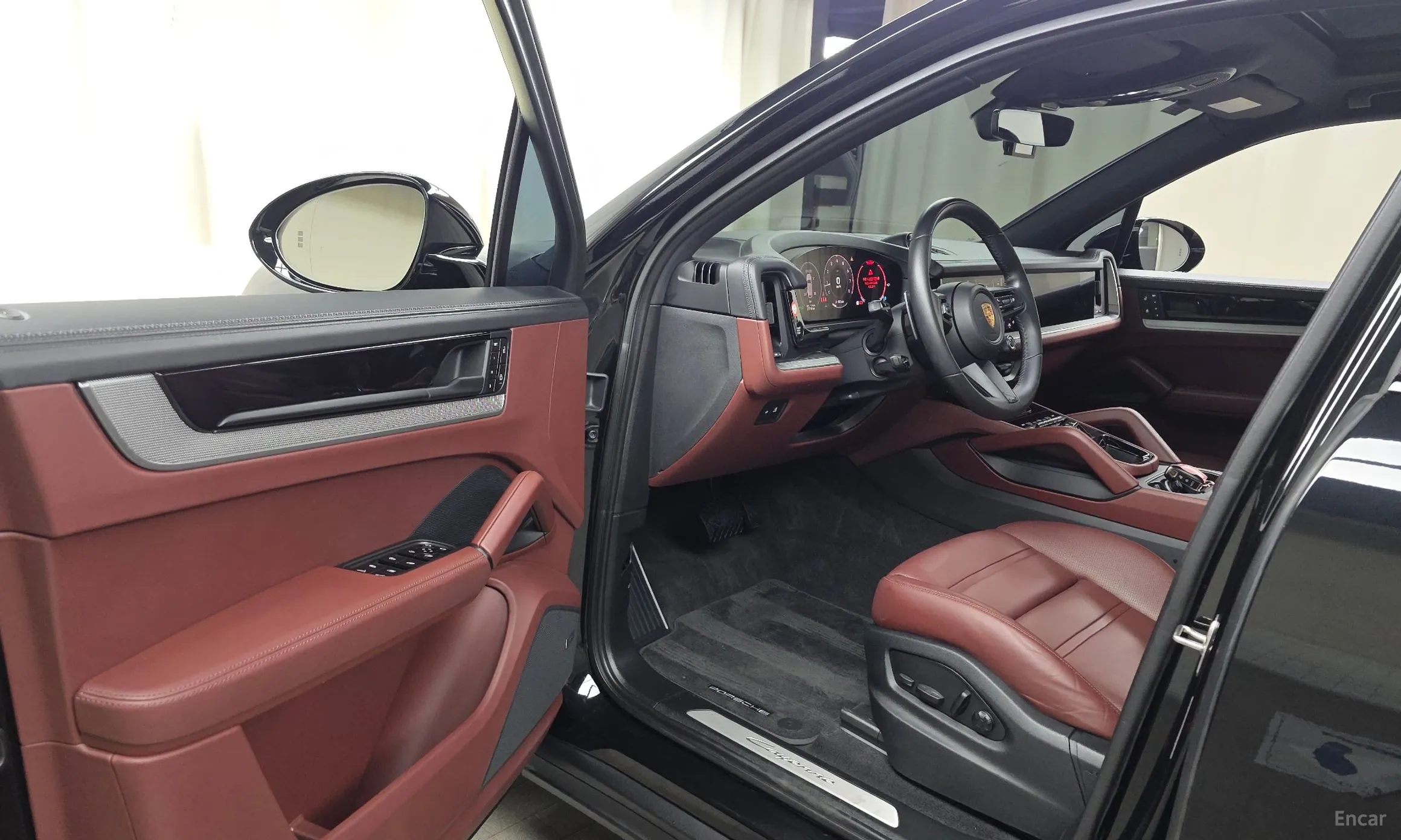 Porsche Cayenne (PO536) превью 10