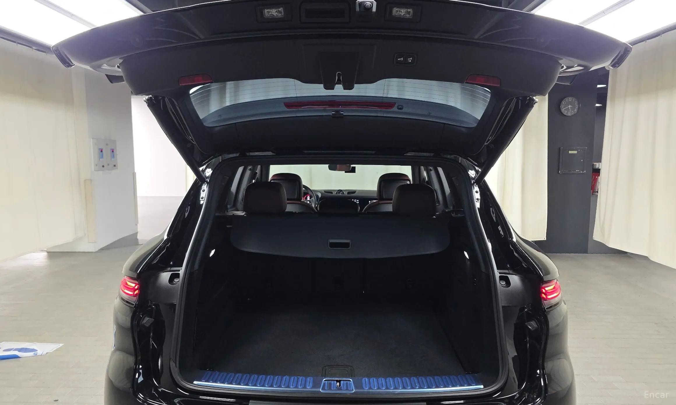 Porsche Cayenne (PO536) превью 20