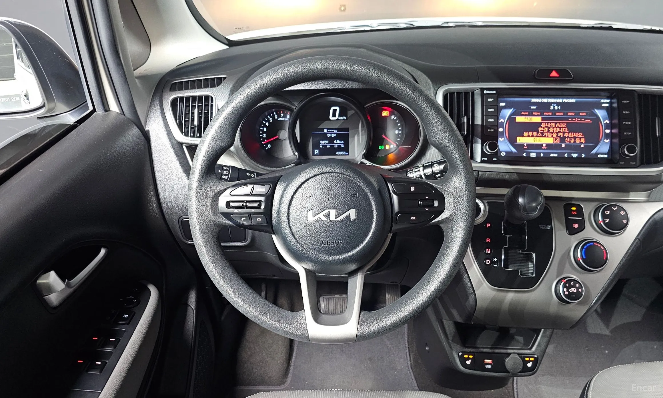 Kia Ray превью 13