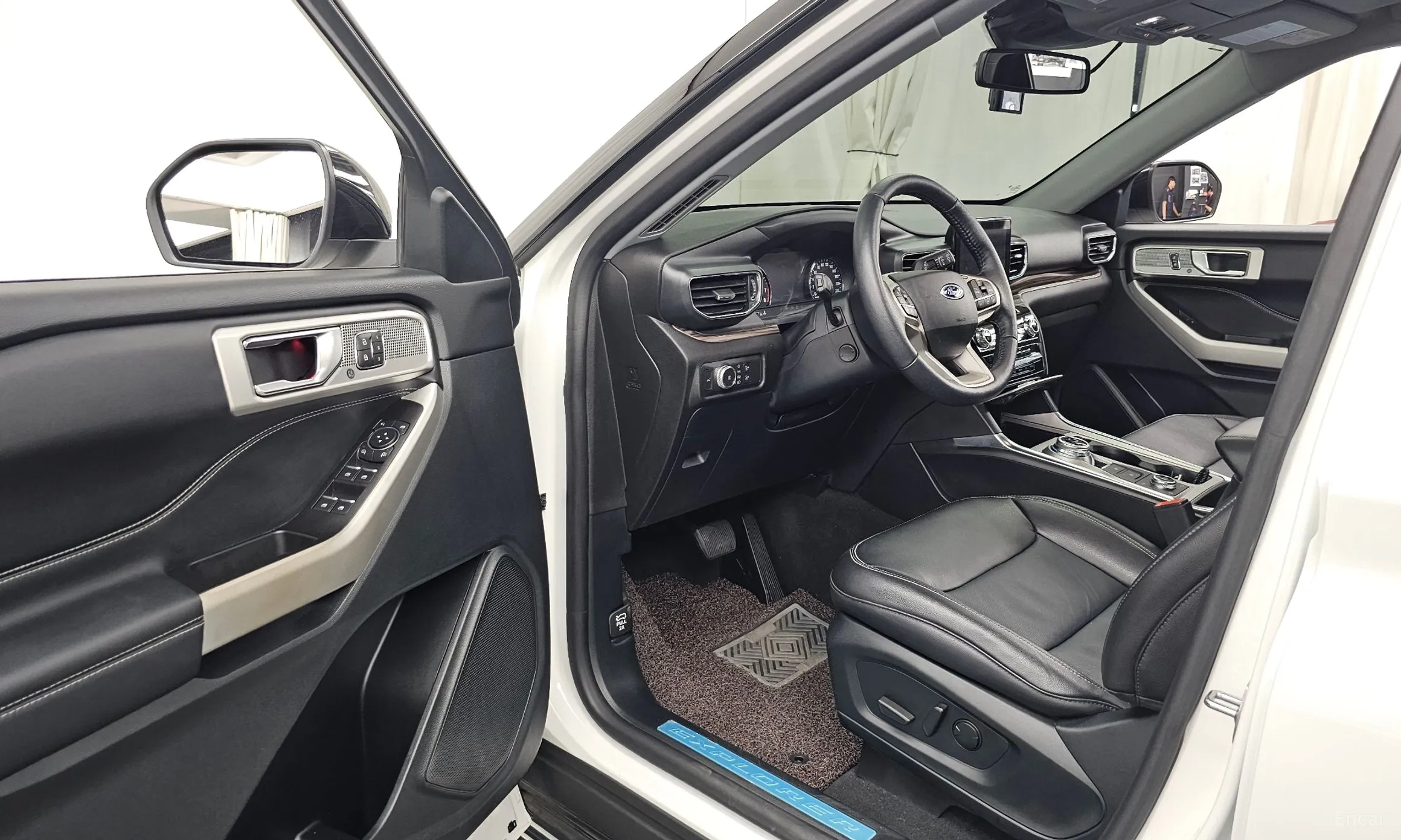Ford Explorer 6th Generation превью 10