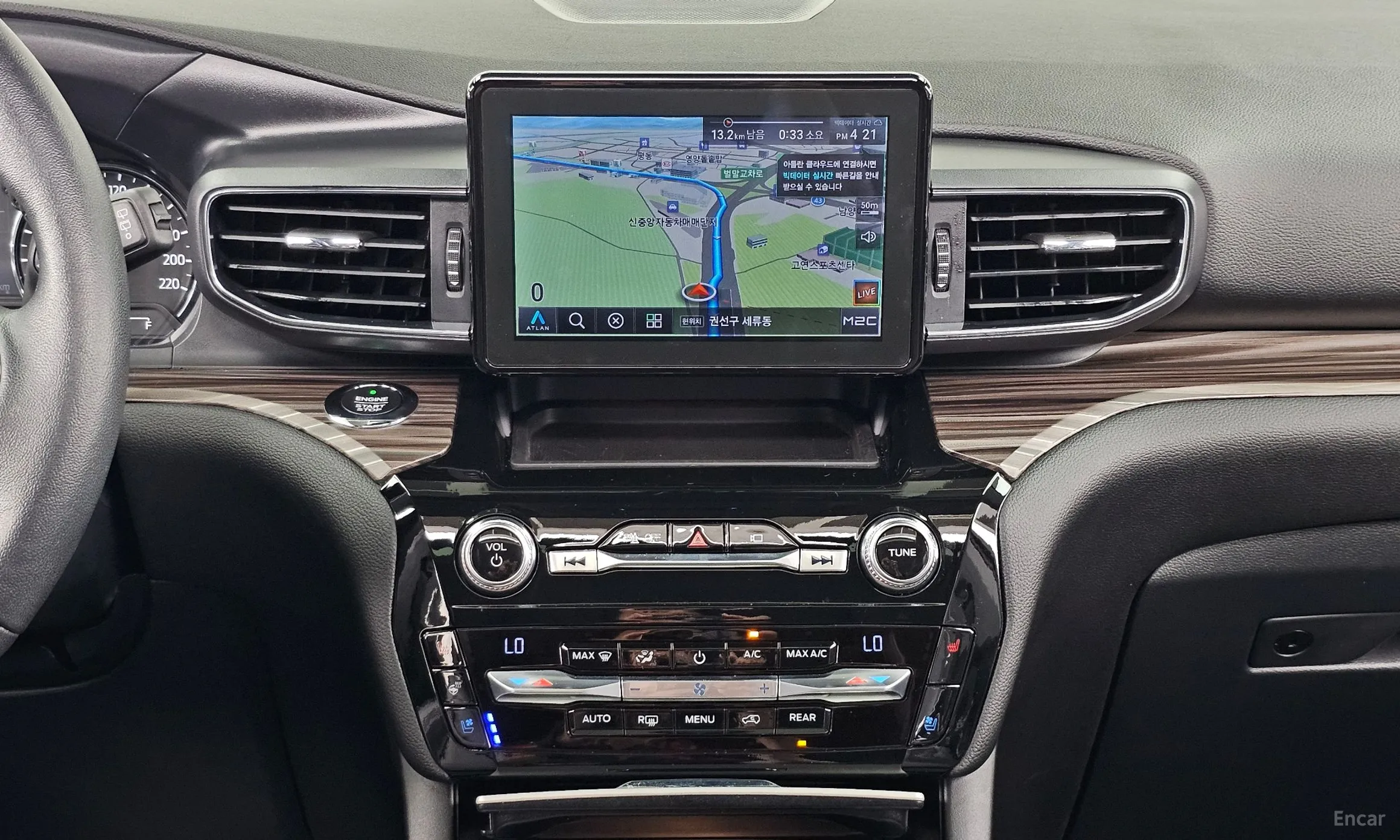 Ford Explorer 6th Generation превью 14