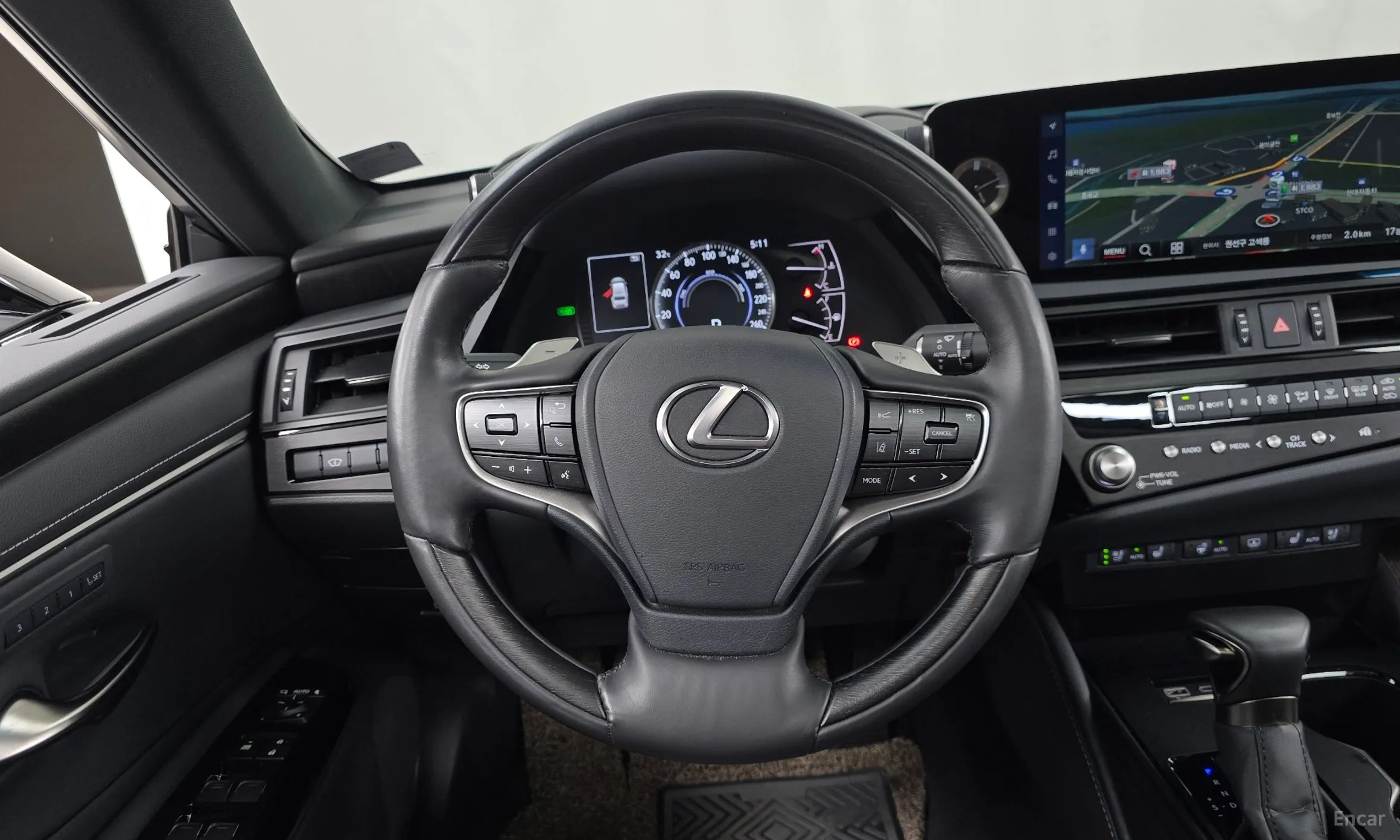 Lexus ES300h 7th Generation превью 13