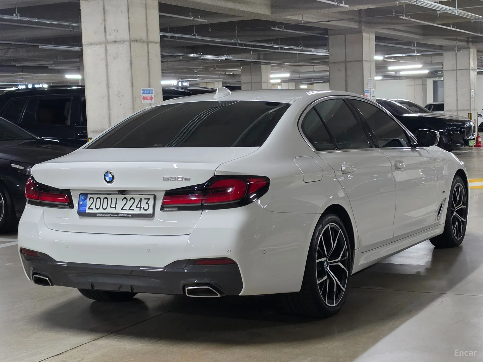 BMW 5 Series (G30)