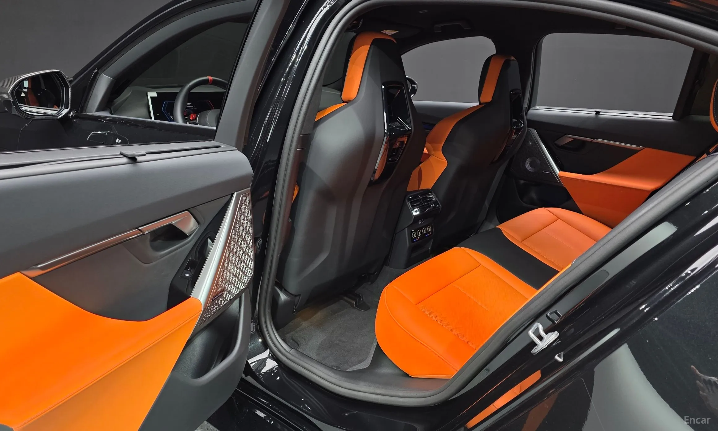 BMW M5 (G90) превью 12