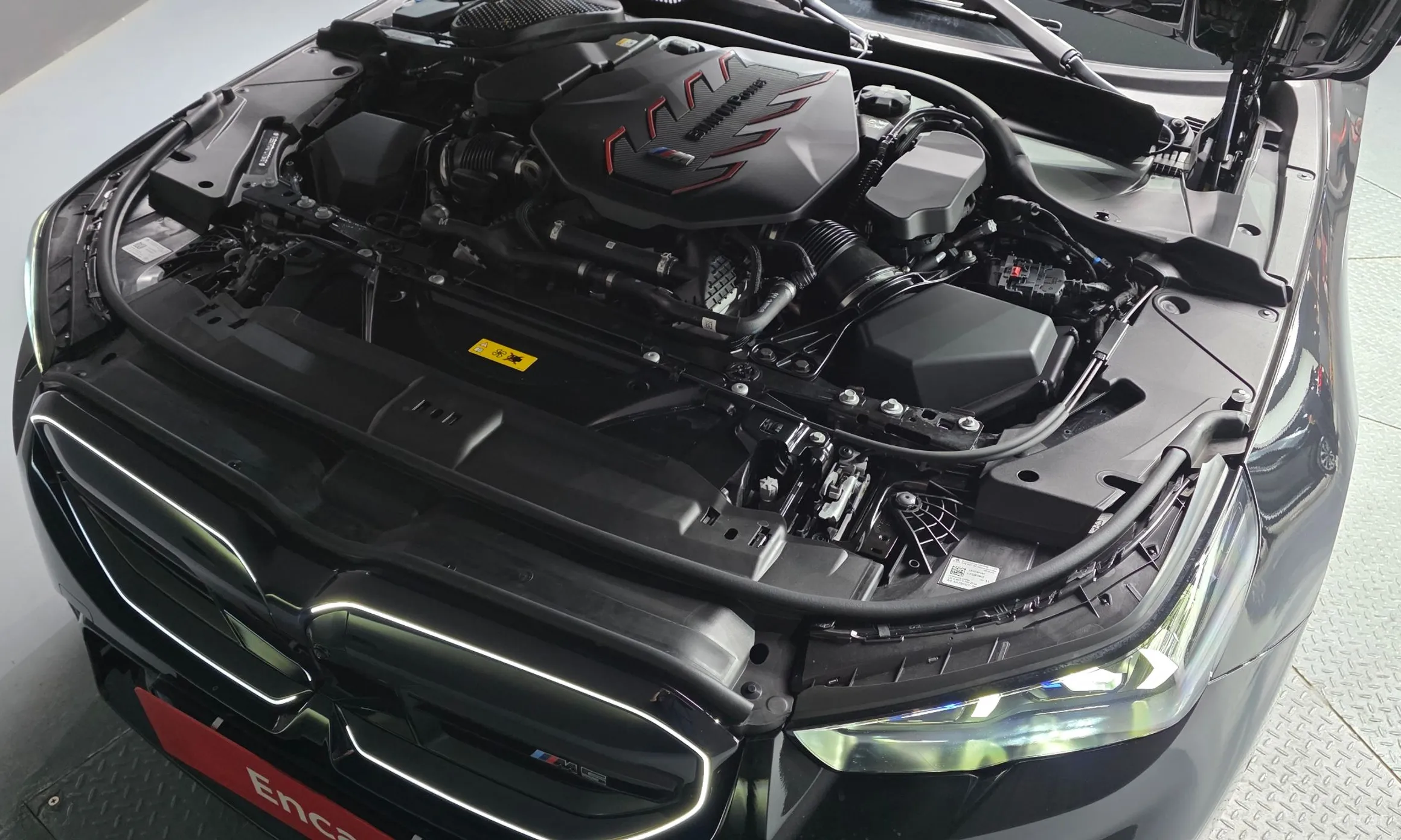 BMW M5 (G90) превью 6