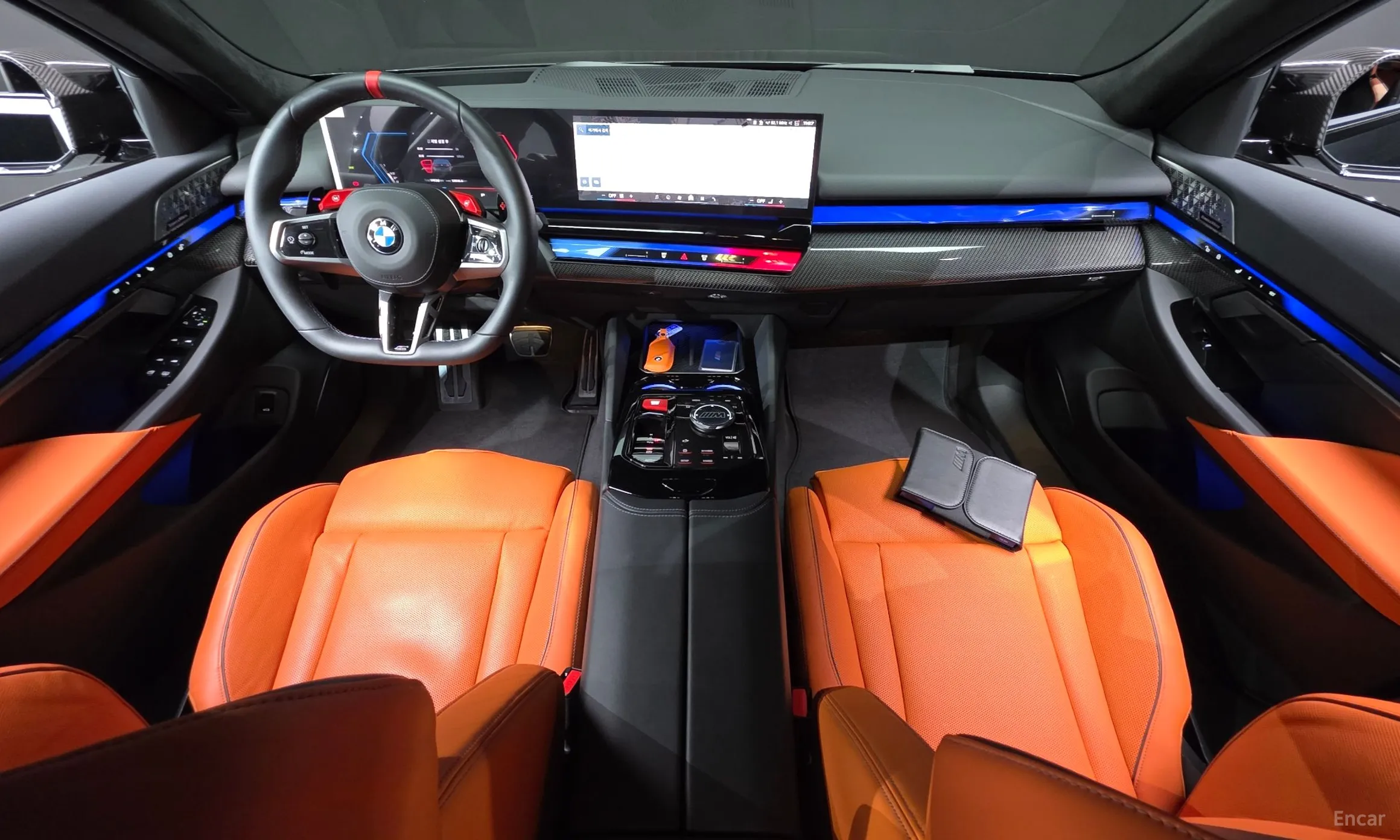 BMW M5 (G90) превью 7