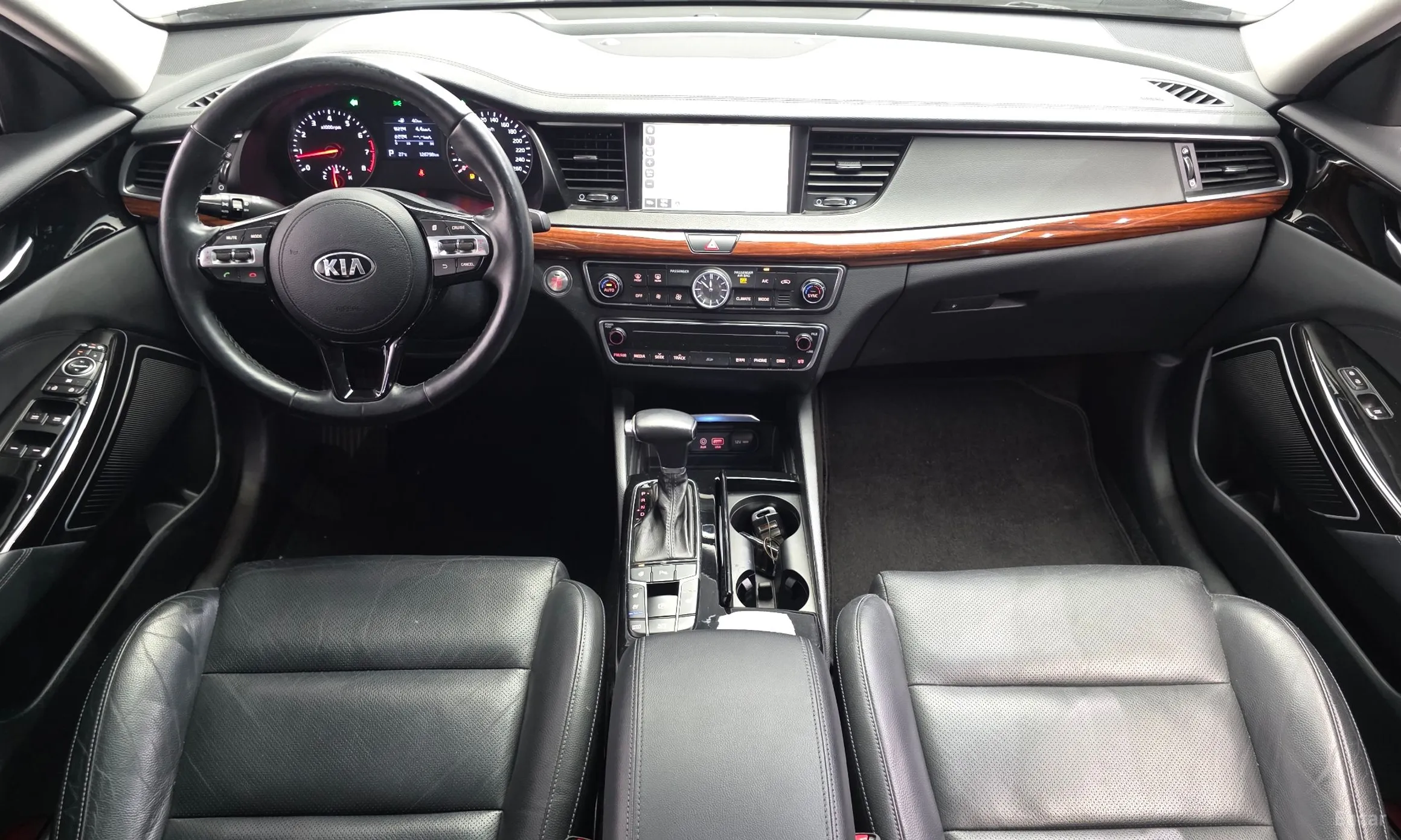 Kia K7 превью 7