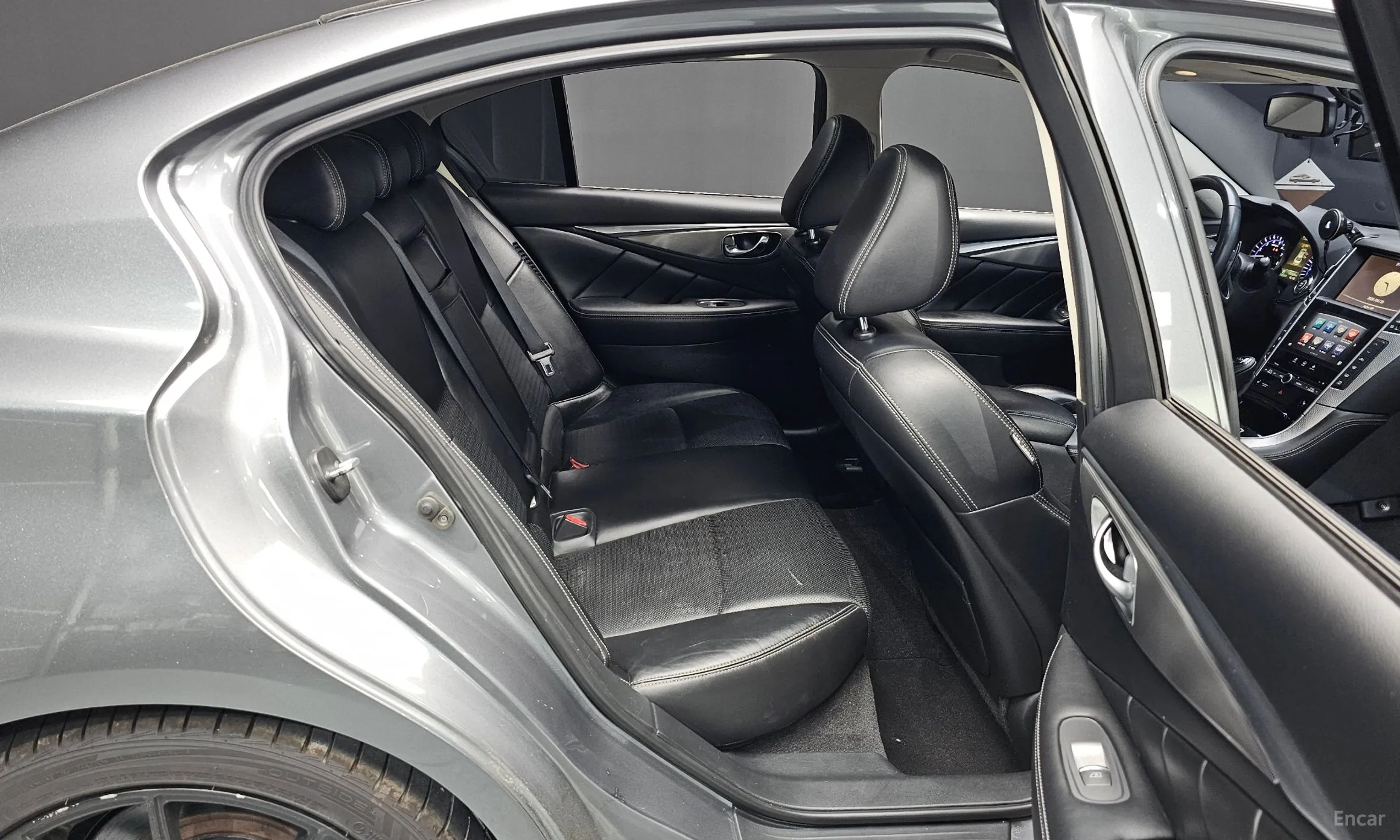 Infiniti Q50 превью 11
