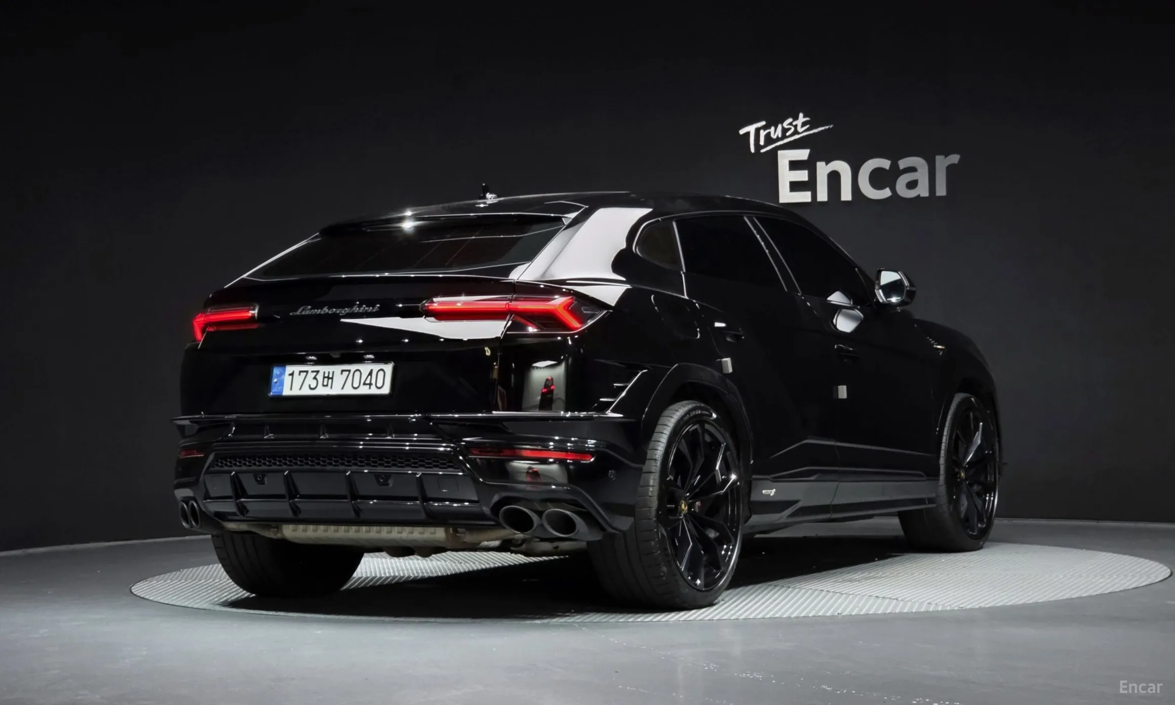 Lamborghini Urus превью 2