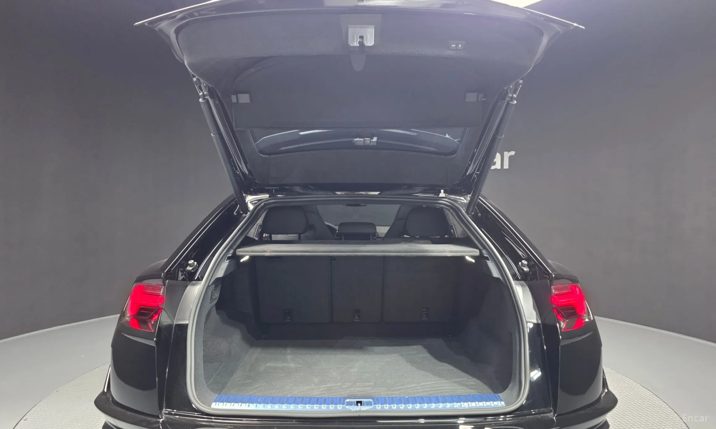 Lamborghini Urus превью 20