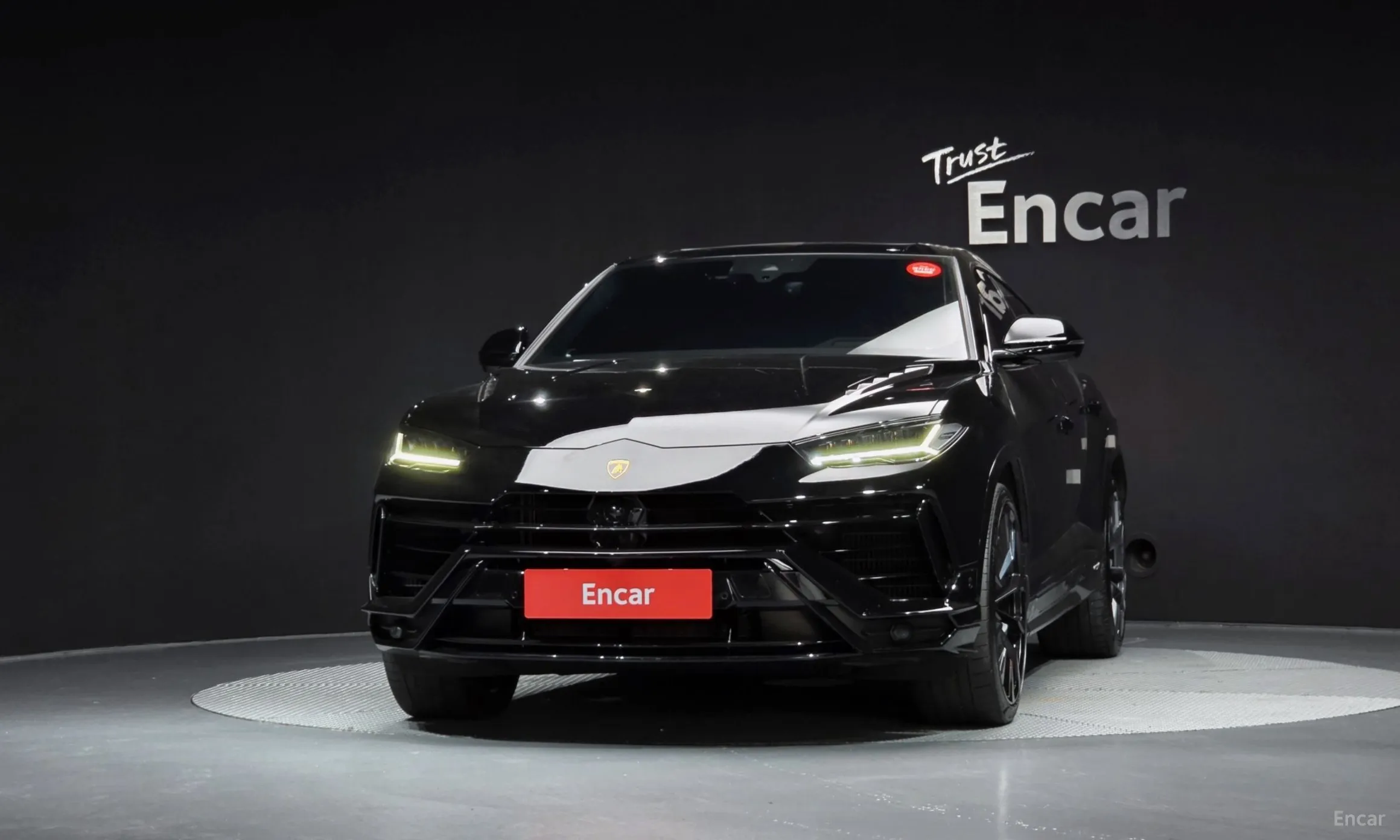 Lamborghini Urus превью 3