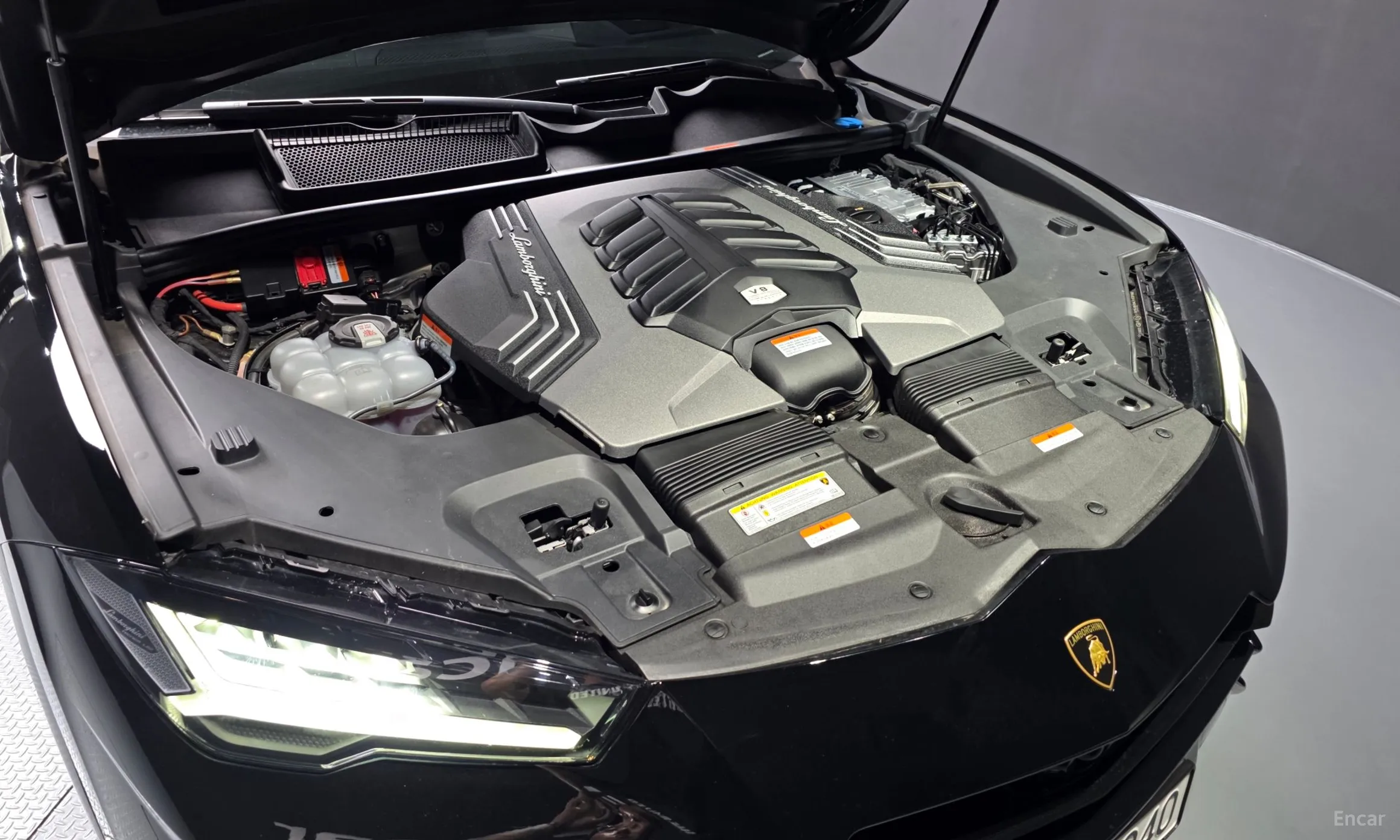 Lamborghini Urus превью 6