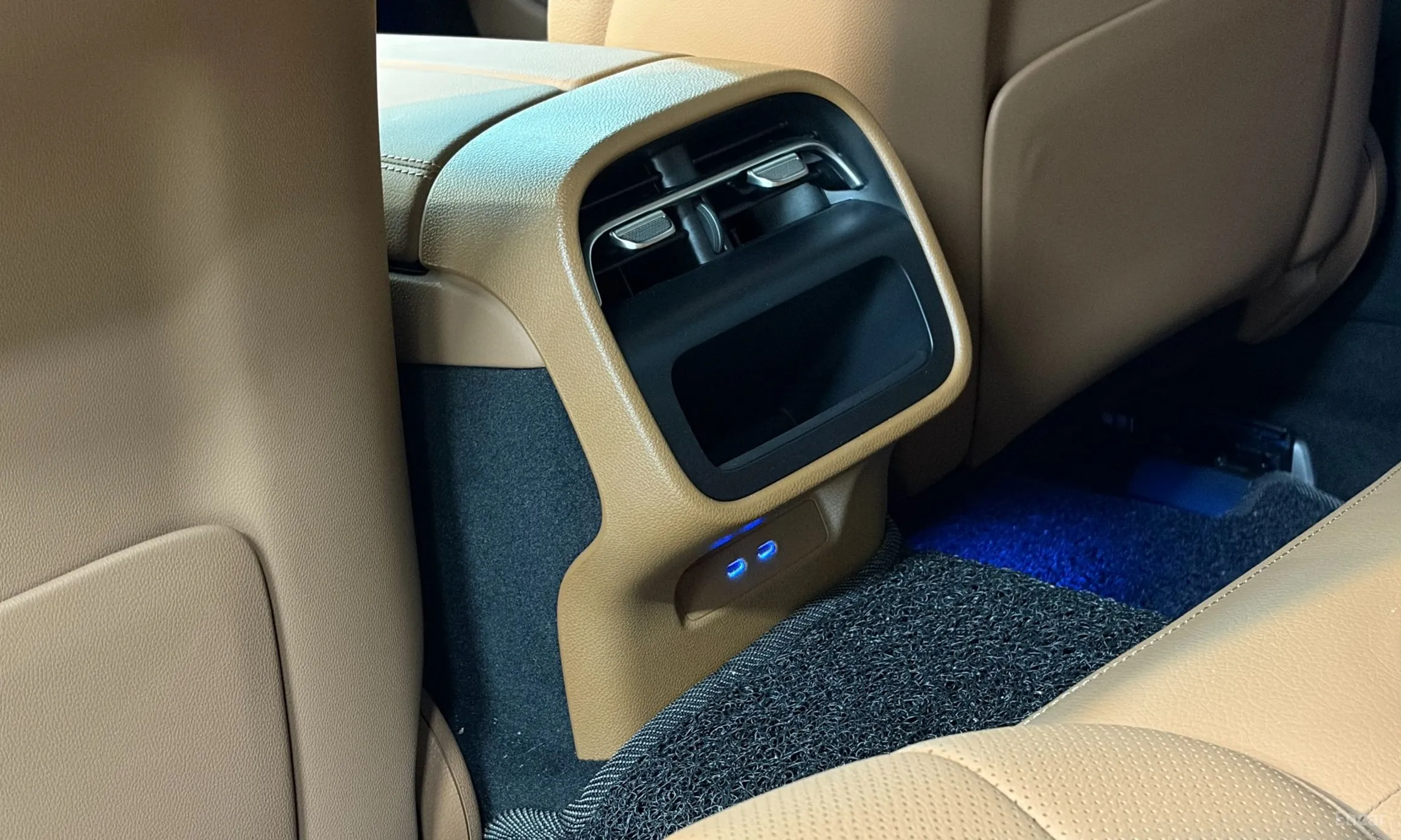 Mercedes Benz E-Class W214 превью 13
