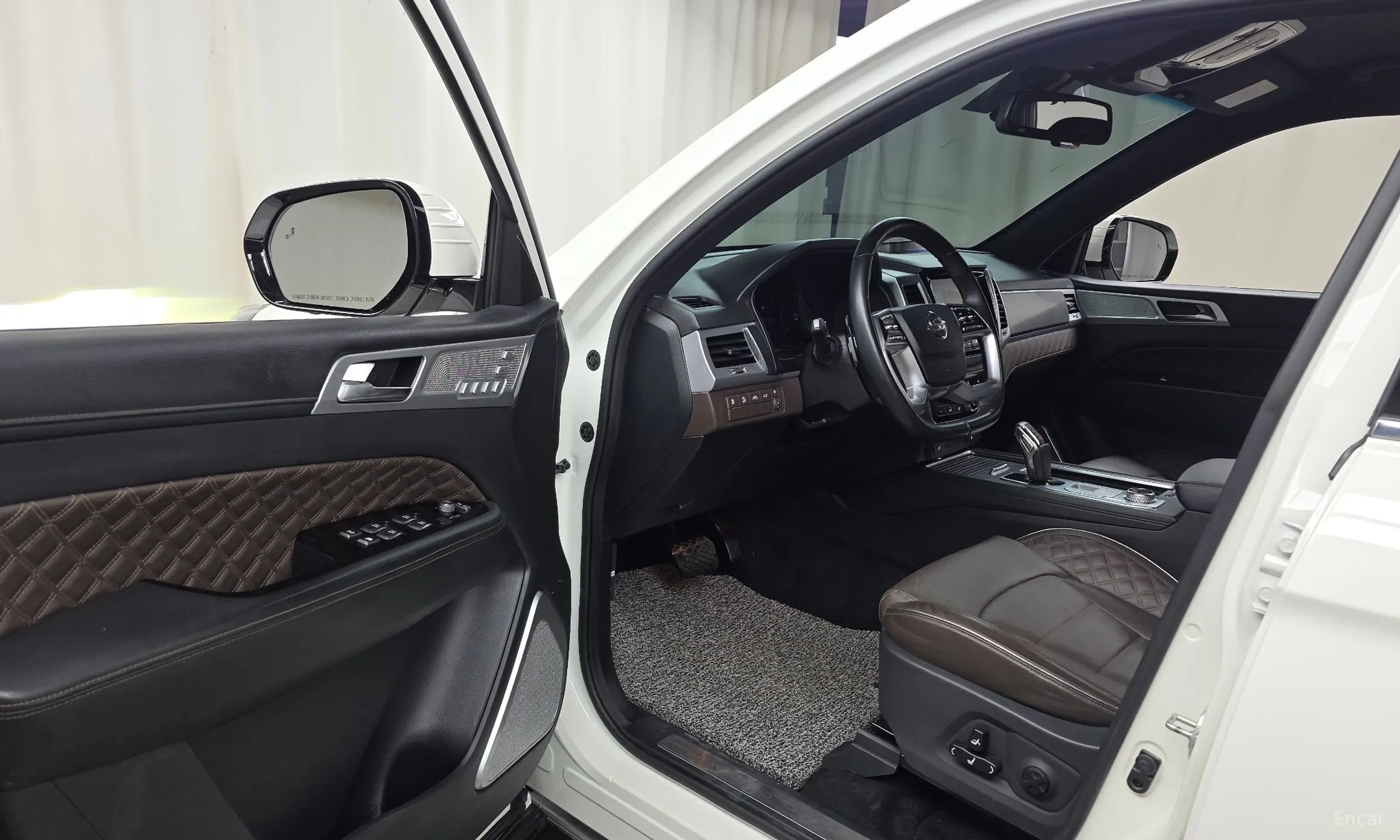 KG Mobility (SsangYong) Rexton превью 10