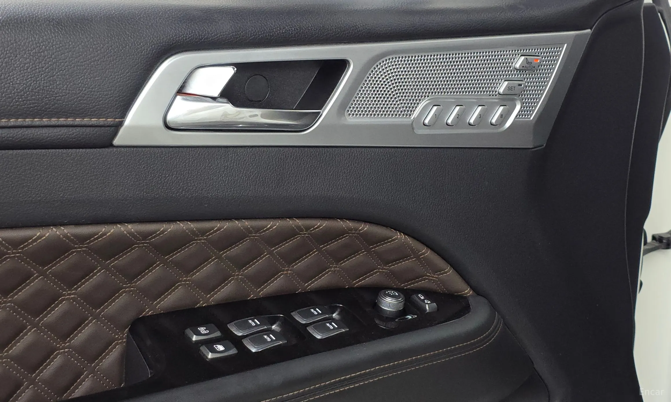 KG Mobility (SsangYong) Rexton превью 17