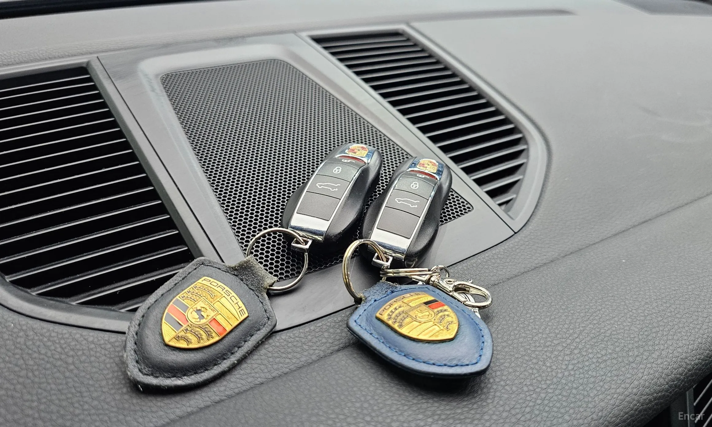 Porsche Macan превью 15