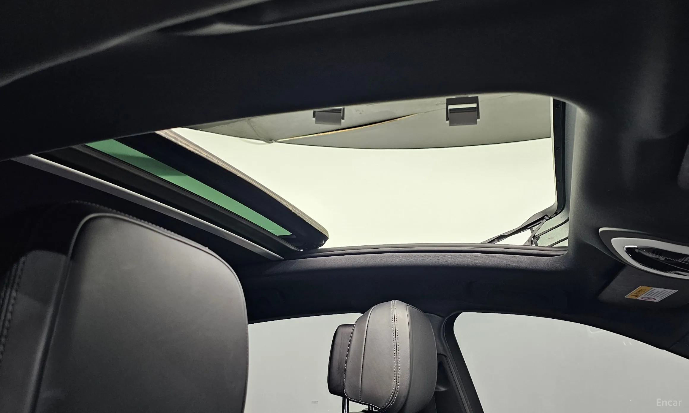 Porsche Macan превью 20