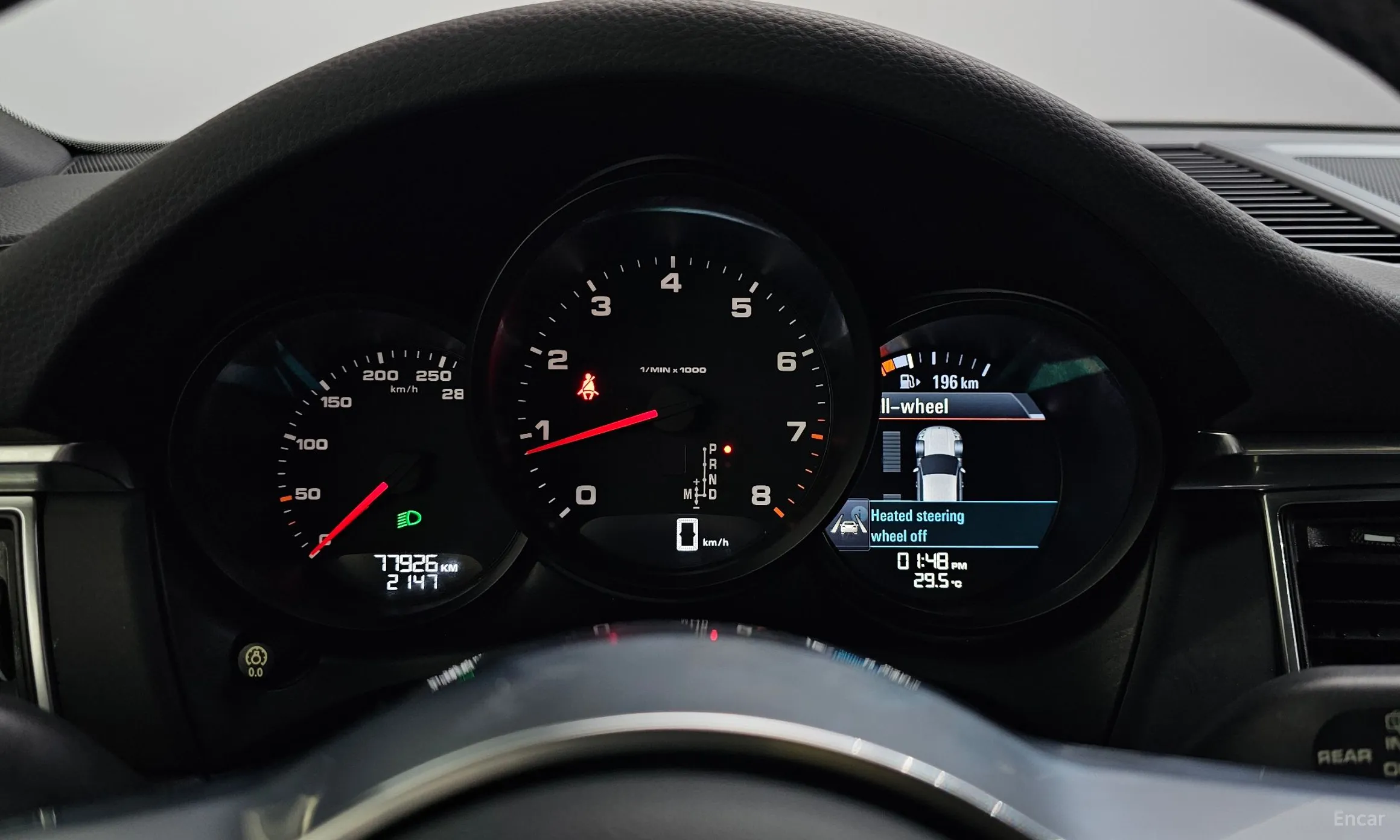 Porsche Macan превью 8