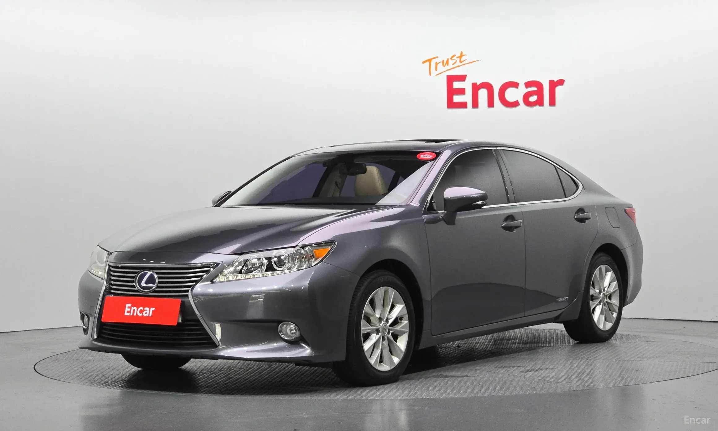Lexus New ES300h