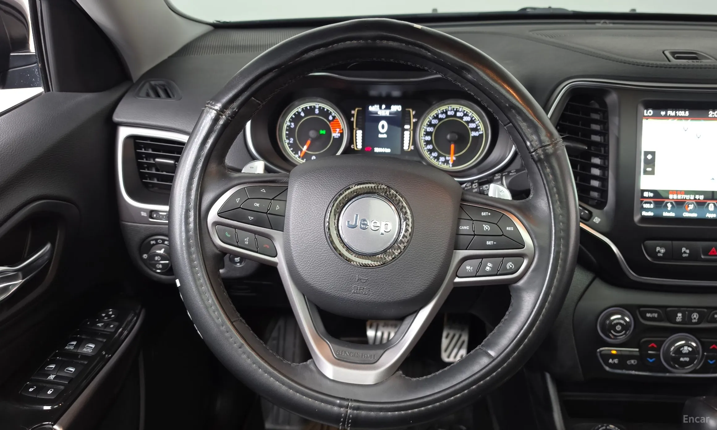 Jeep Cherokee (KL) превью 12