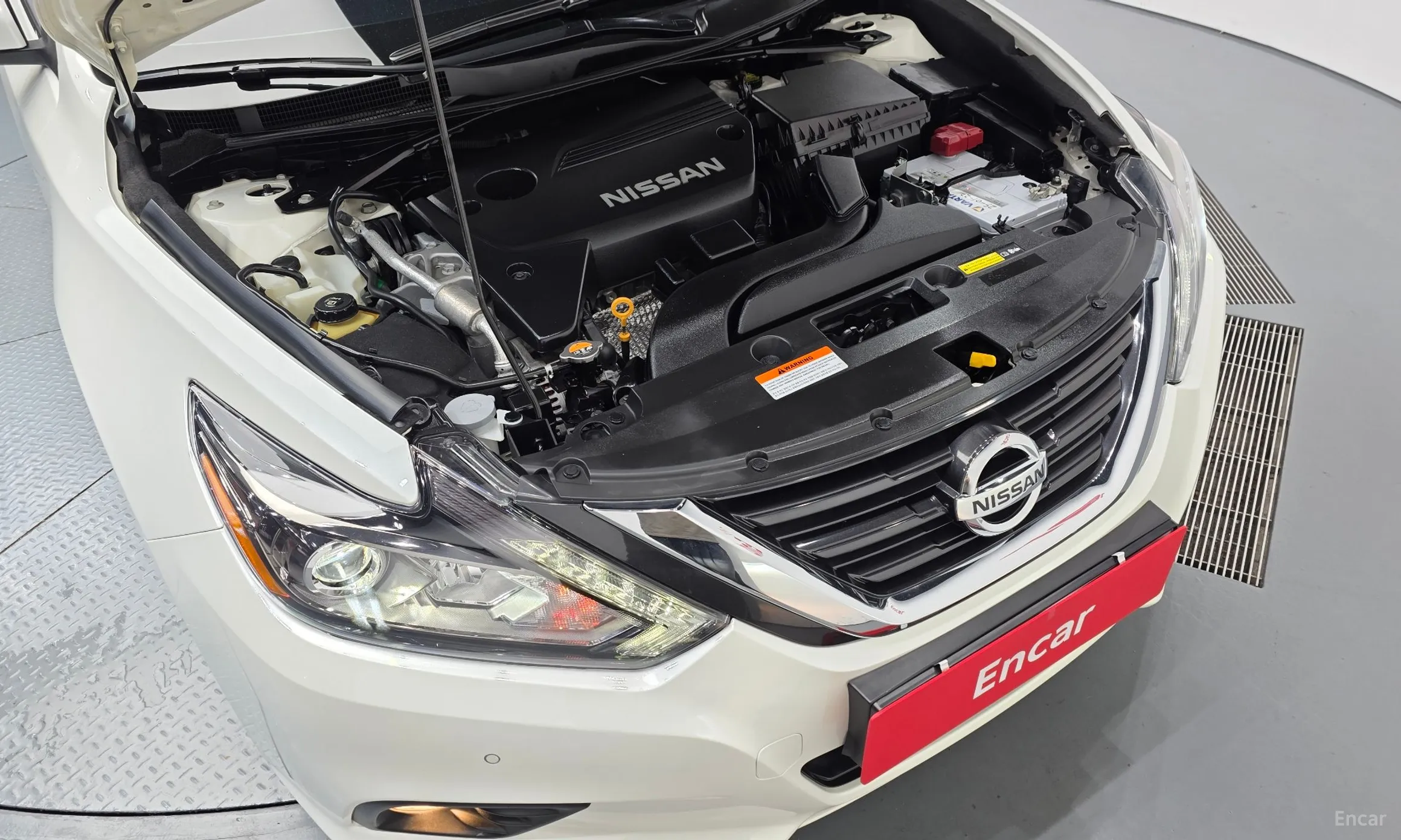 Nissan Altima превью 6