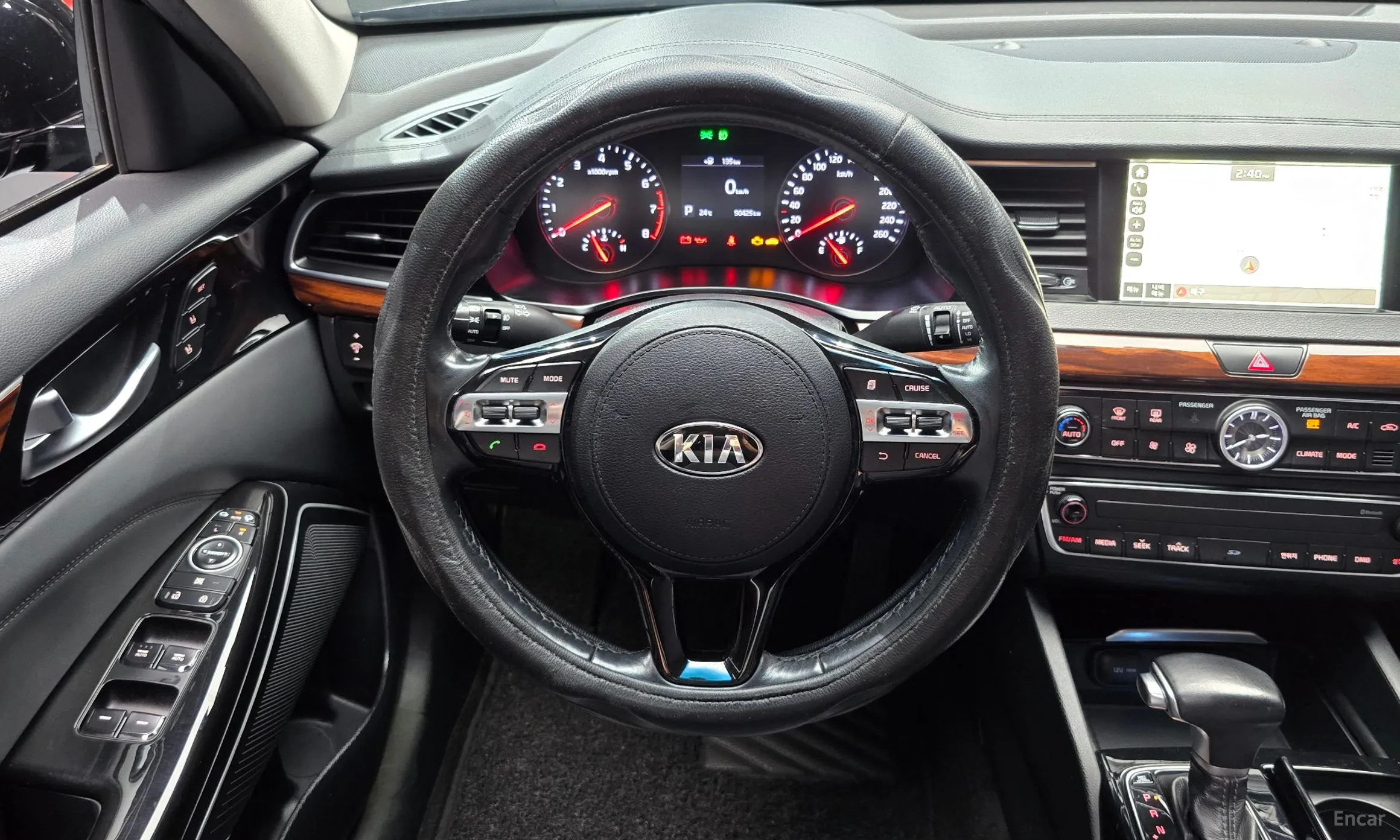 Kia K7 превью 13