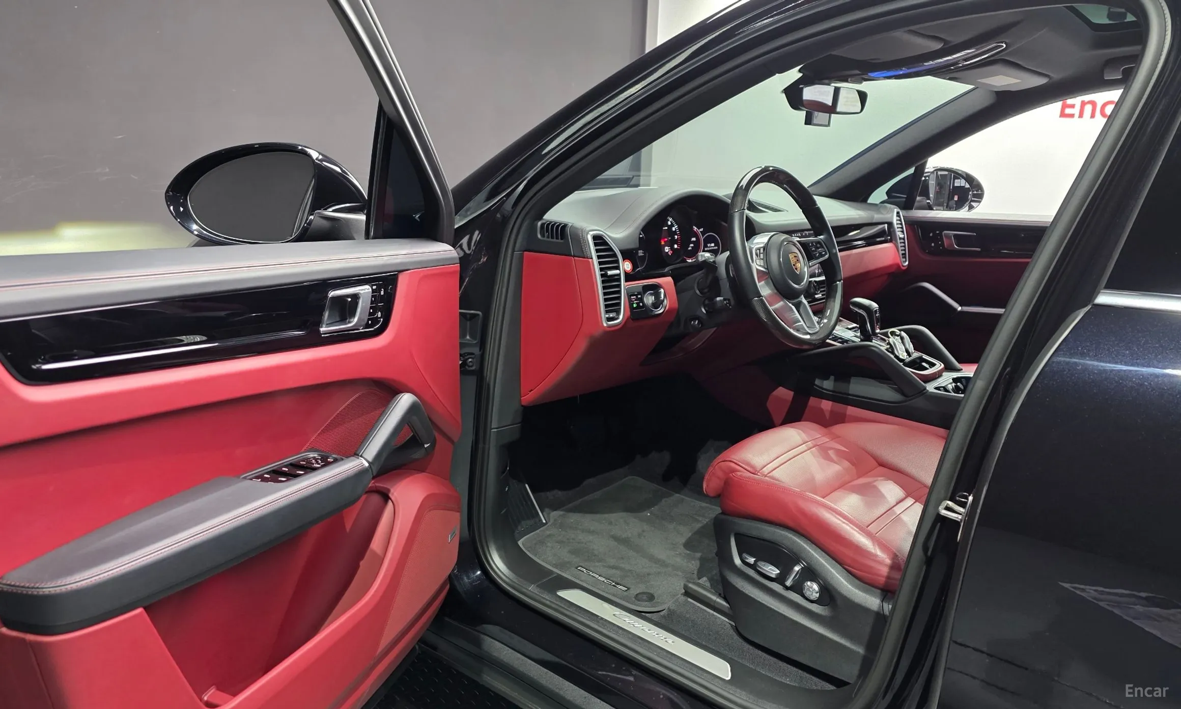 Porsche Cayenne (PO536) превью 10