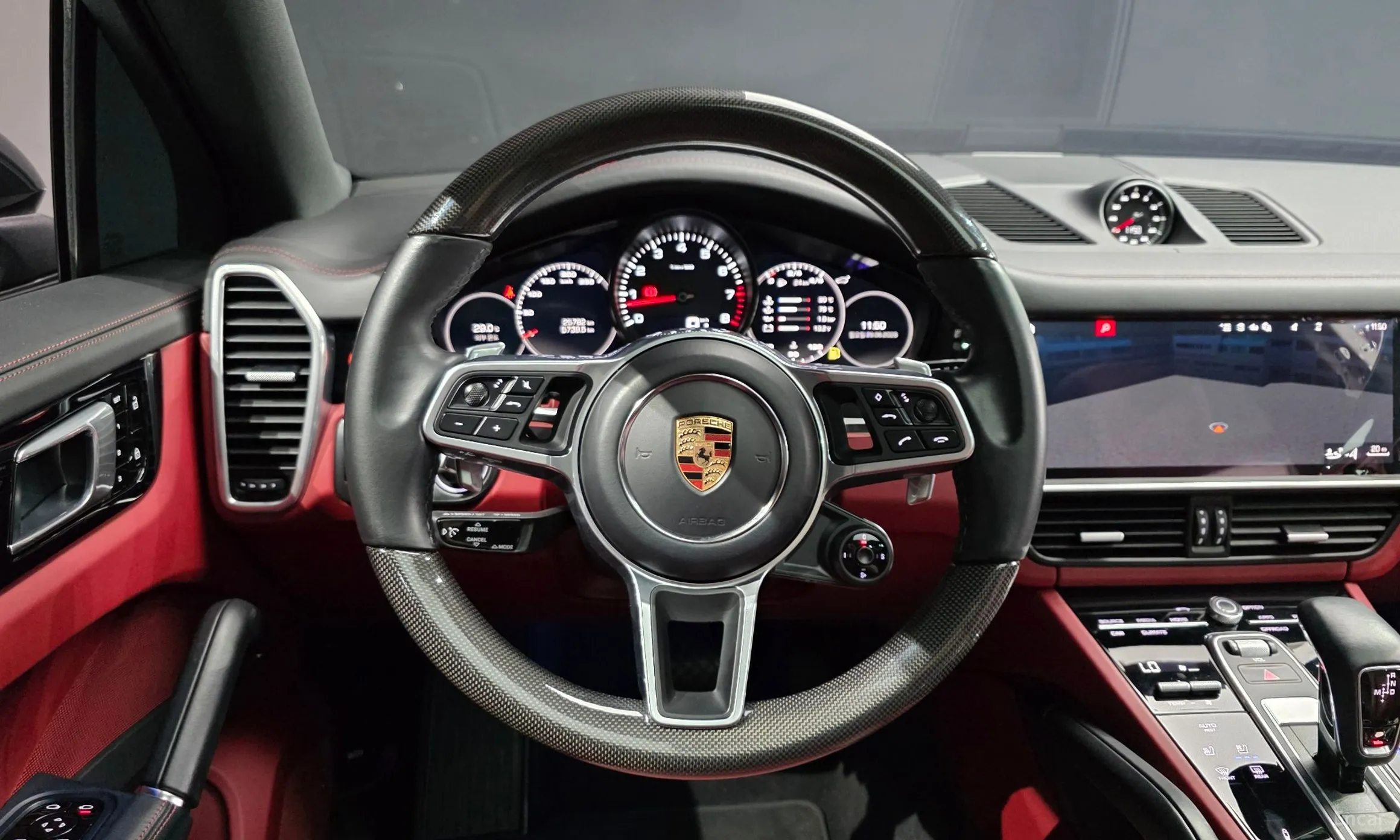 Porsche Cayenne (PO536) превью 13