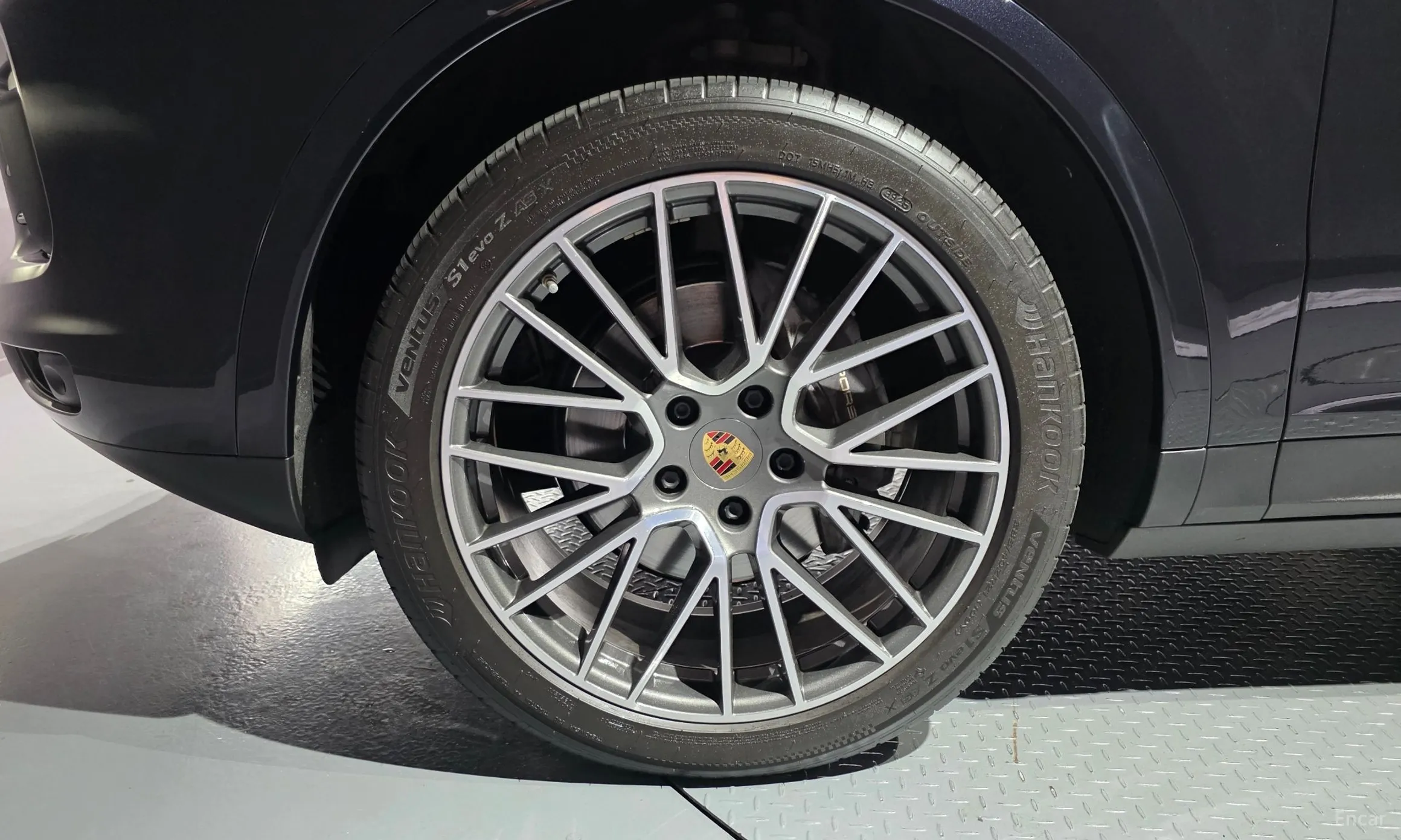 Porsche Cayenne (PO536) превью 5