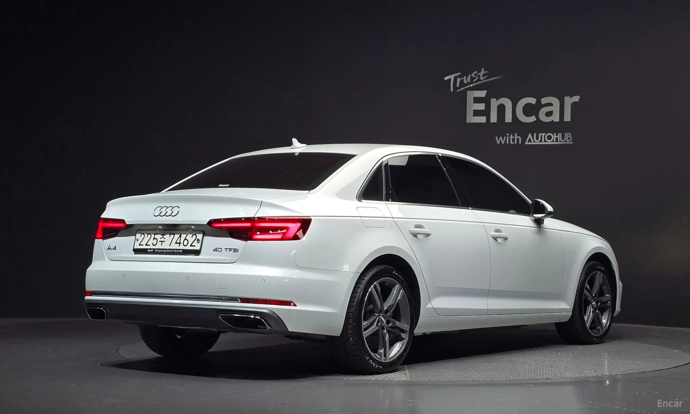 Audi A4 (B9) превью 2