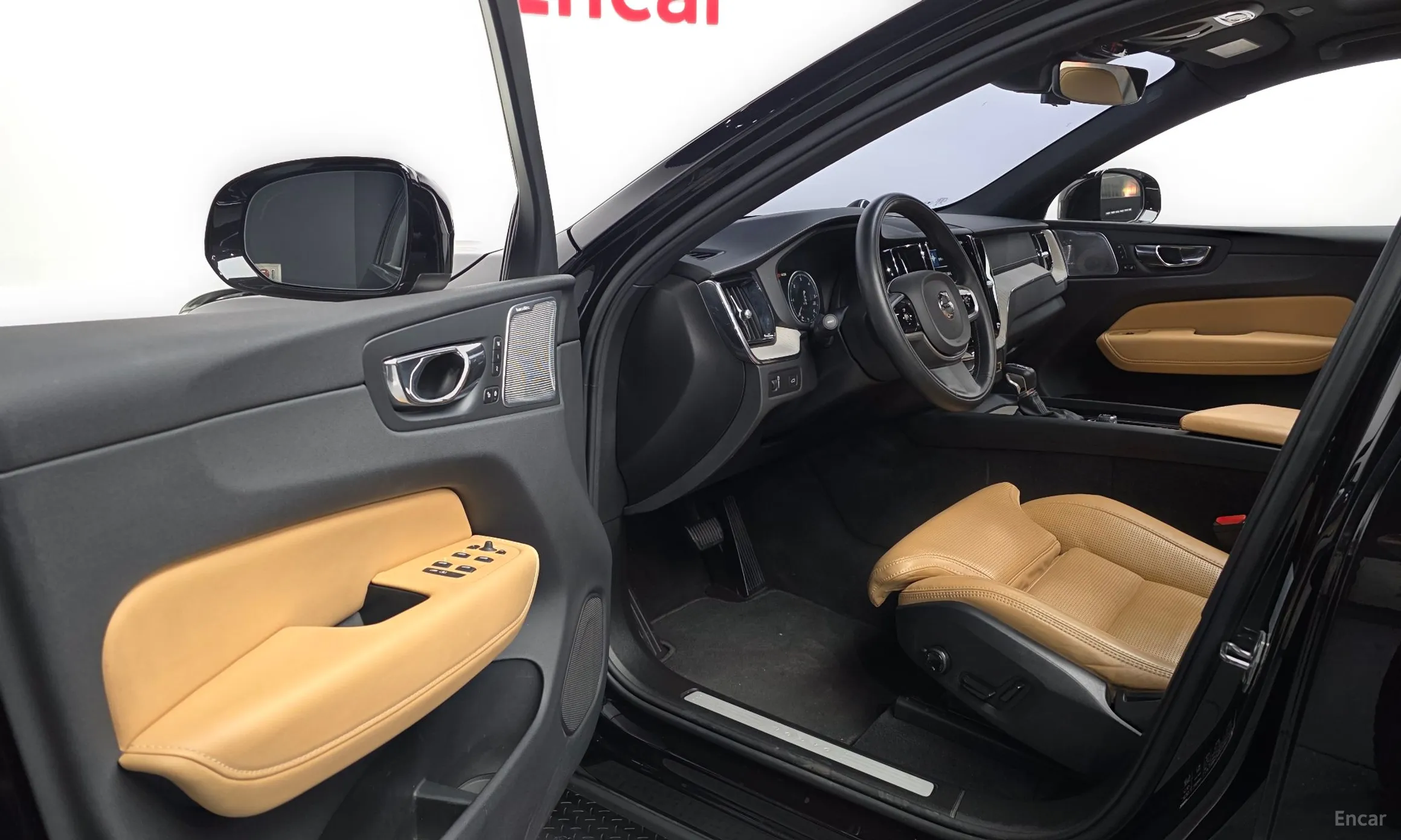 Volvo XC60 Gen 2 превью 10