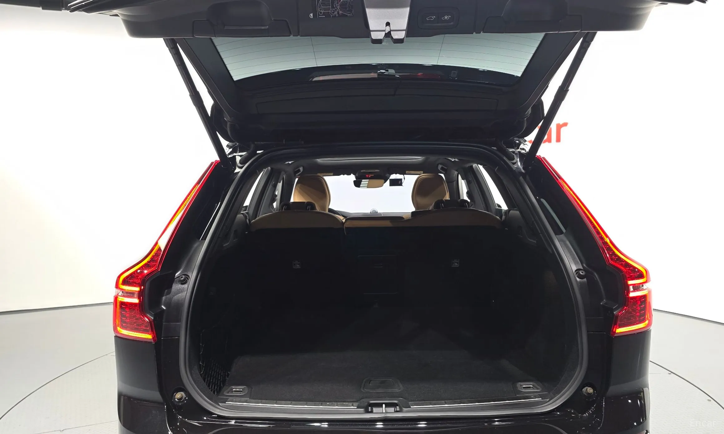 Volvo XC60 Gen 2 превью 20