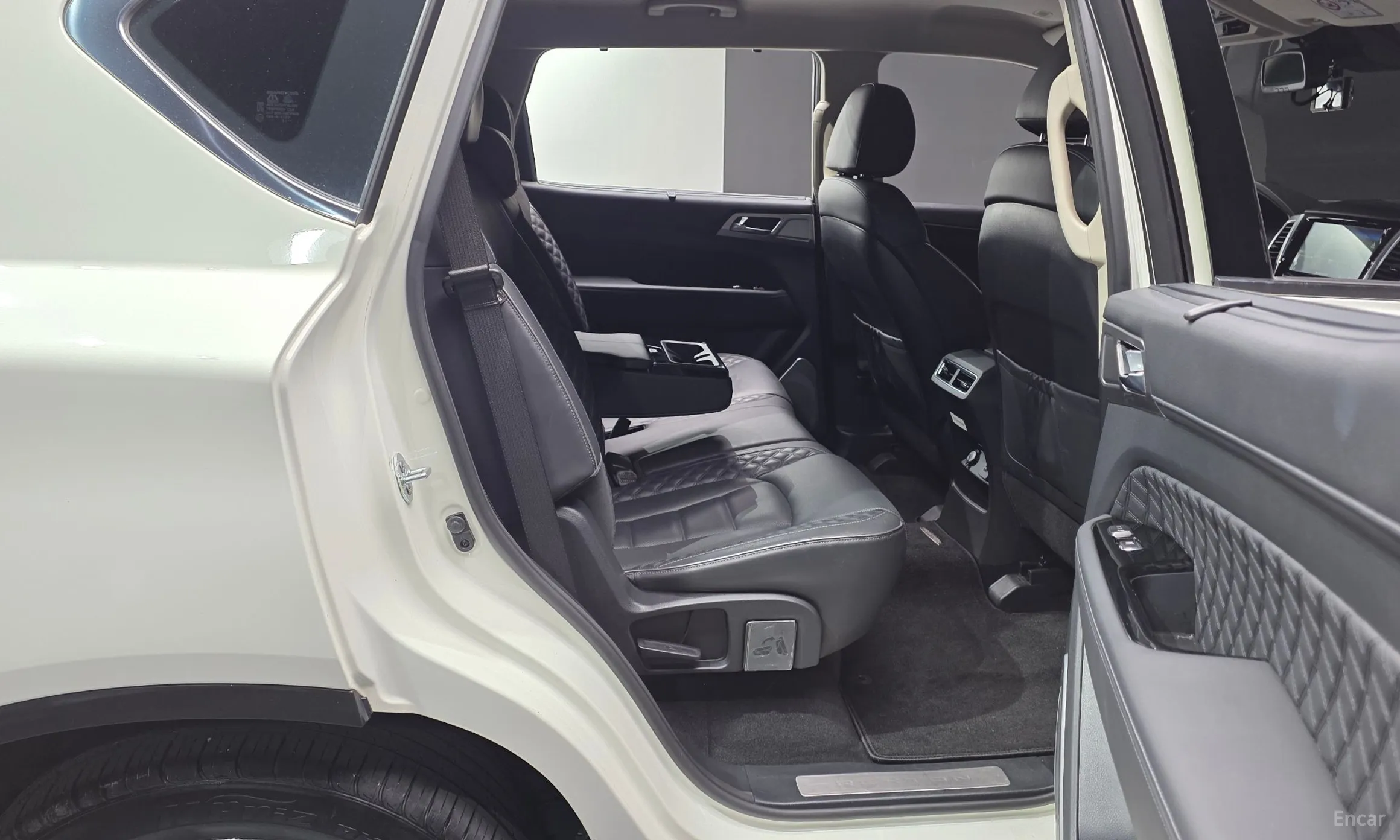 KG Mobility (SsangYong) Rexton превью 11
