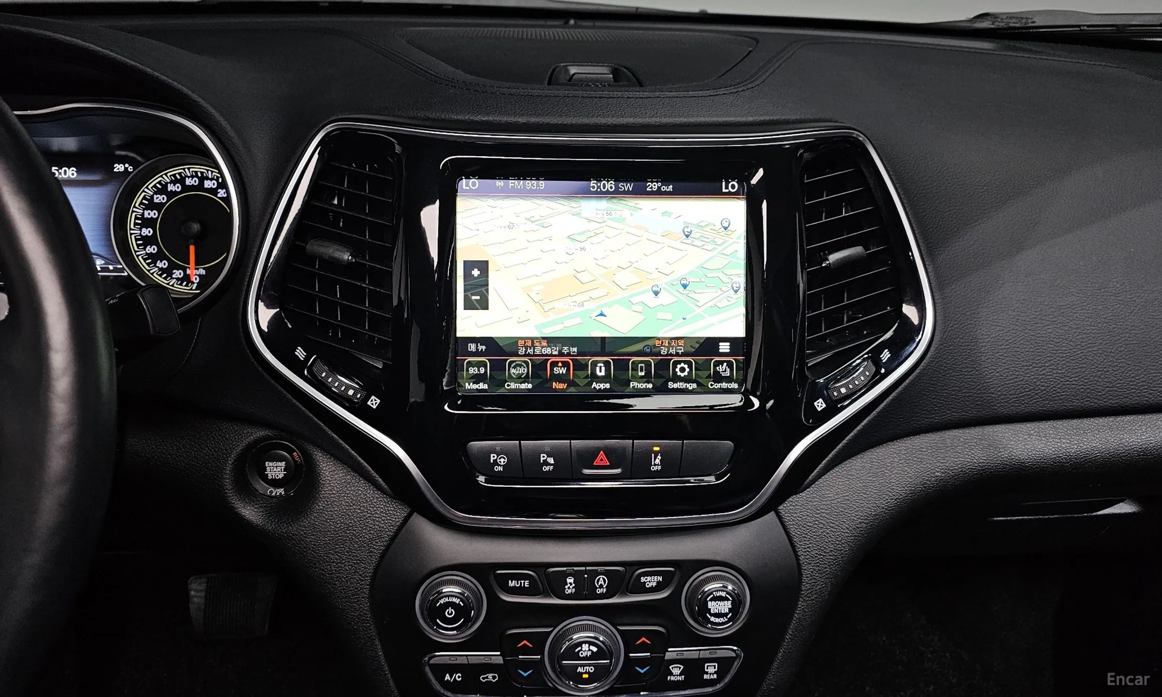 Jeep Cherokee (KL) превью 14