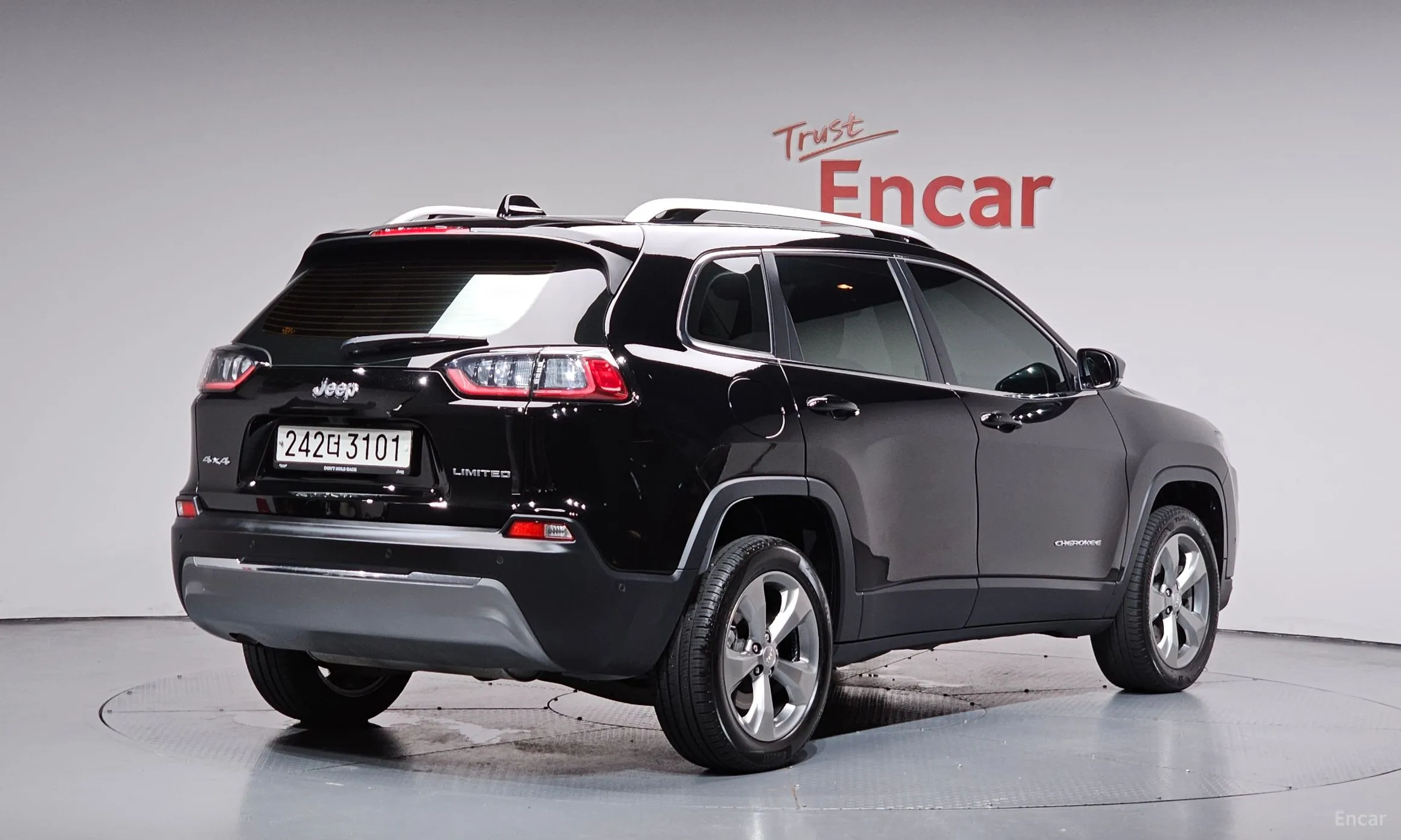 Jeep Cherokee (KL) превью 2