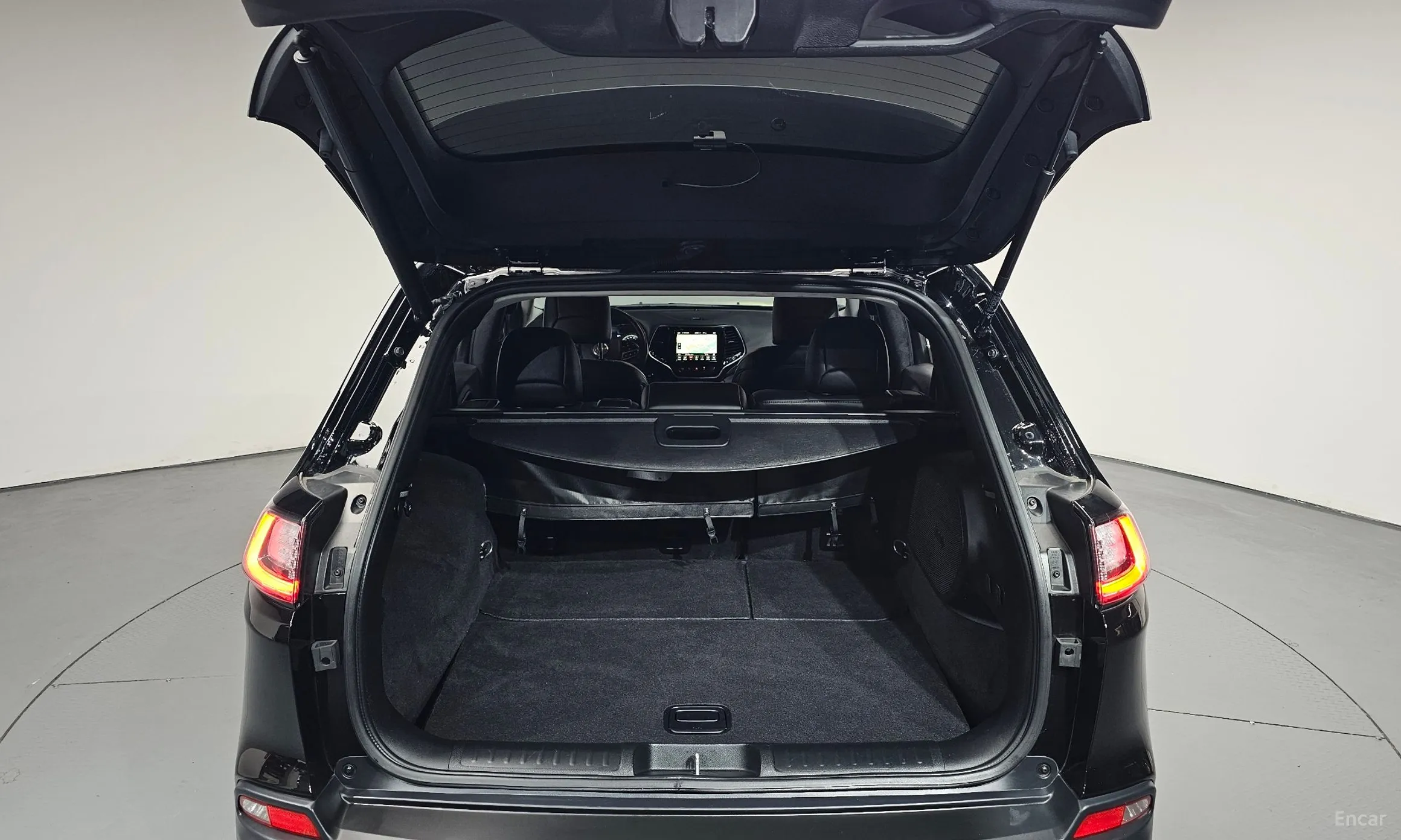 Jeep Cherokee (KL) превью 20