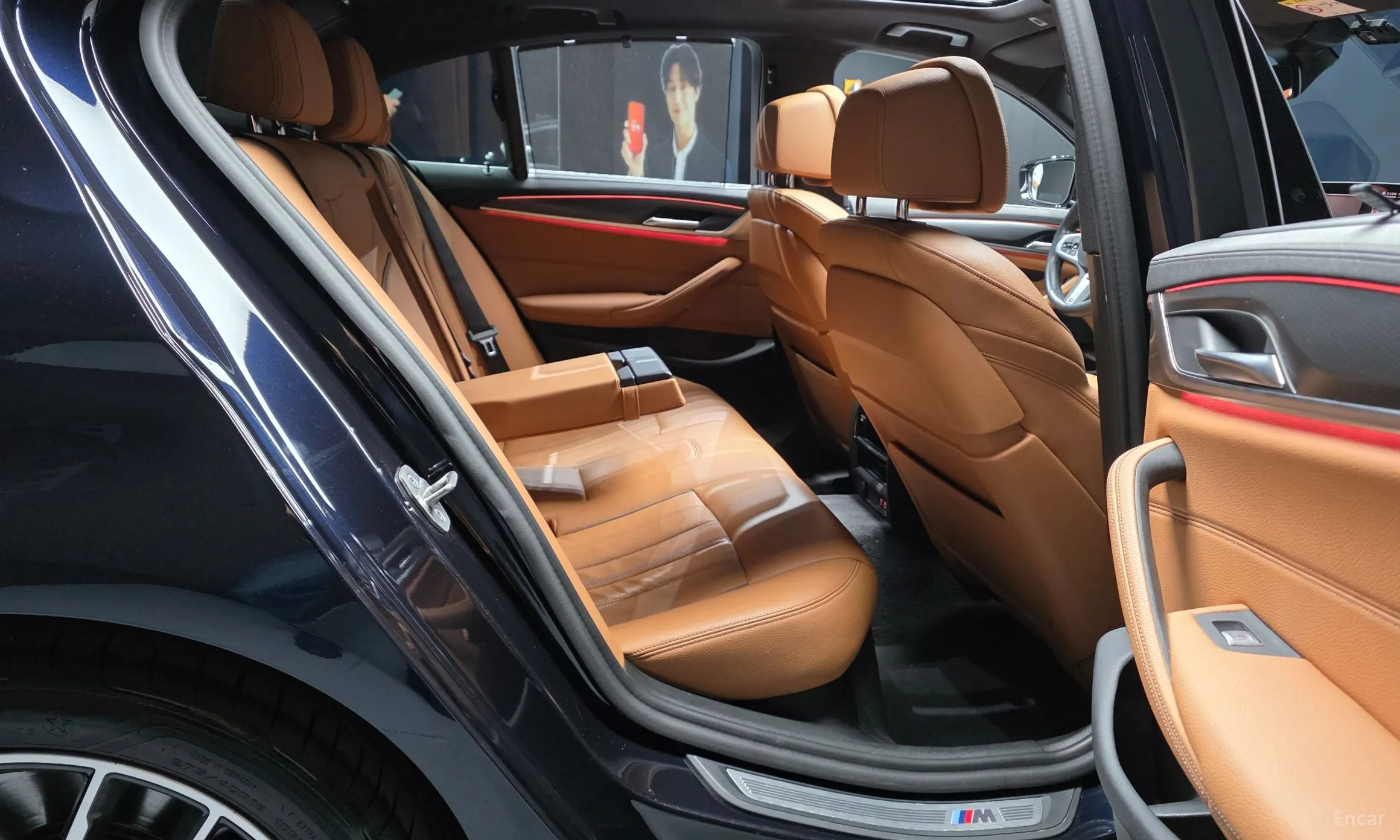 BMW 5 Series (G30) превью 11