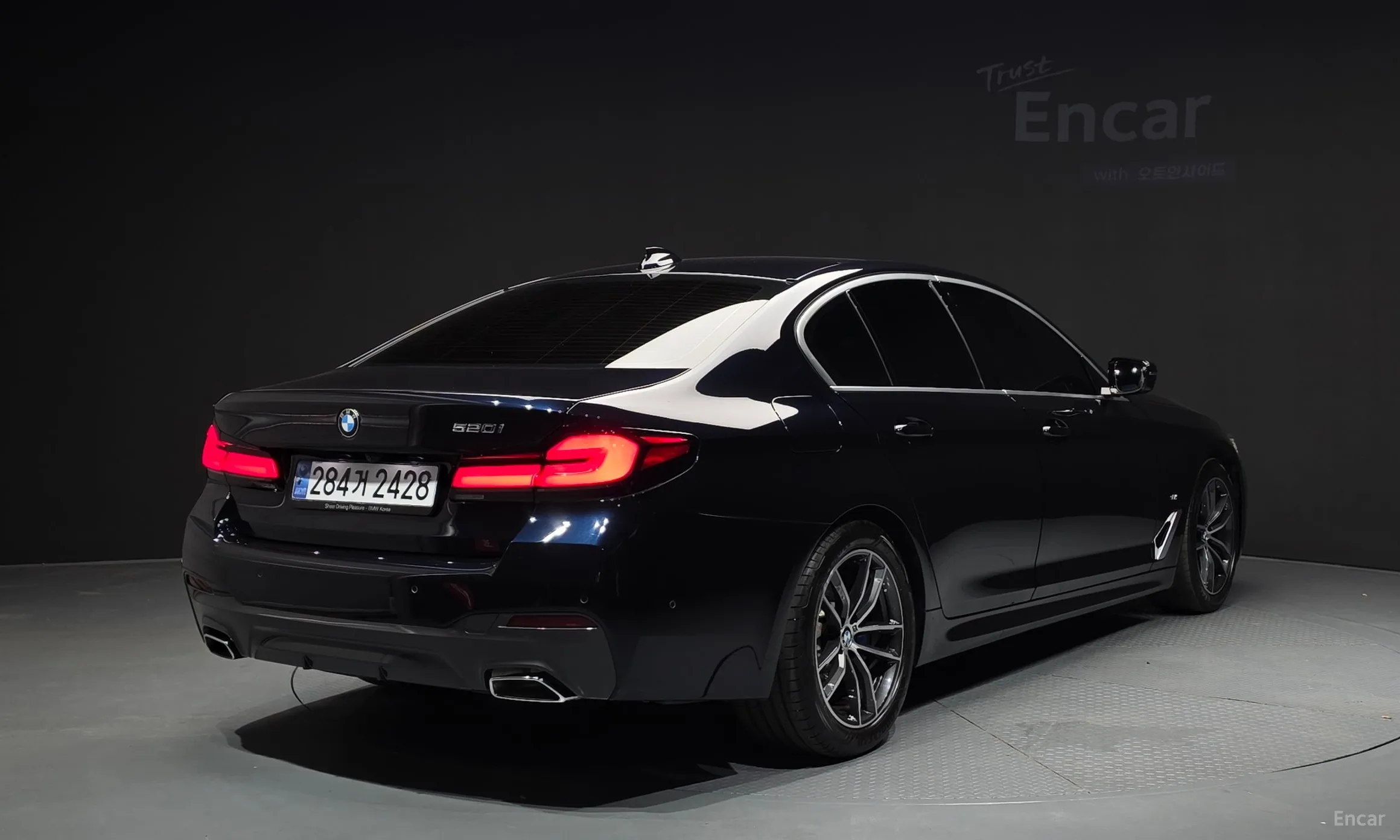 BMW 5 Series (G30)