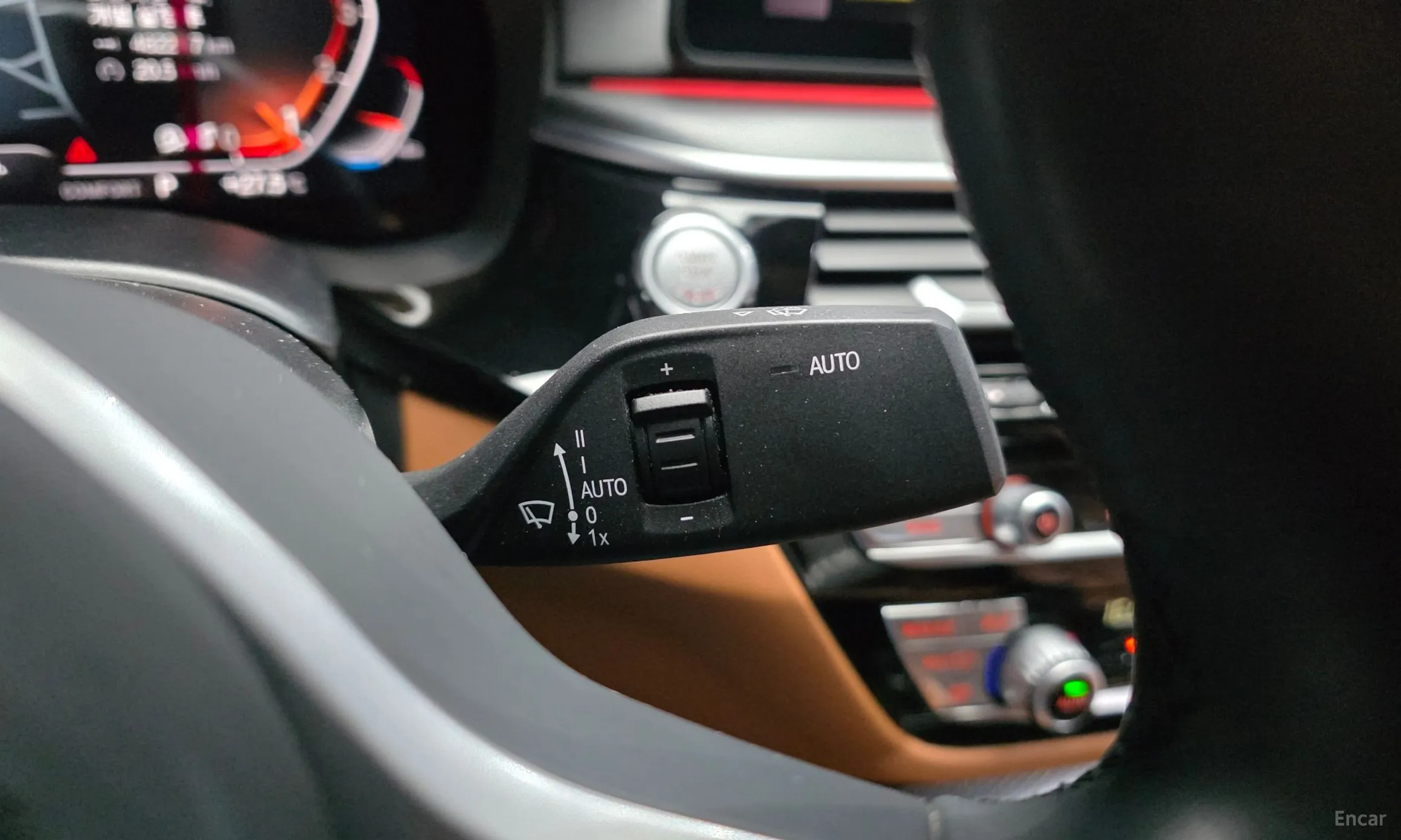 BMW 5 Series (G30) превью 20