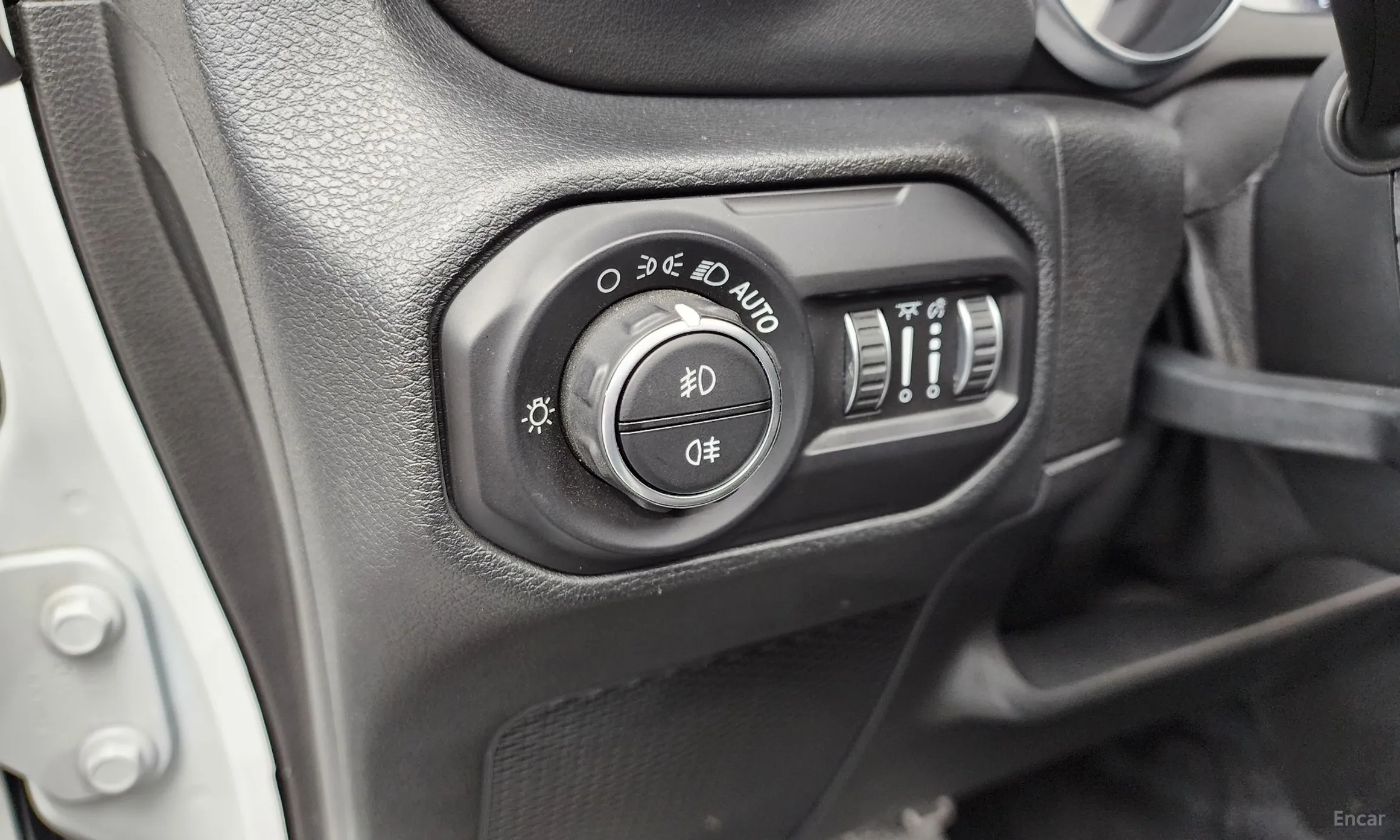 Jeep Wrangler (JL) превью 16