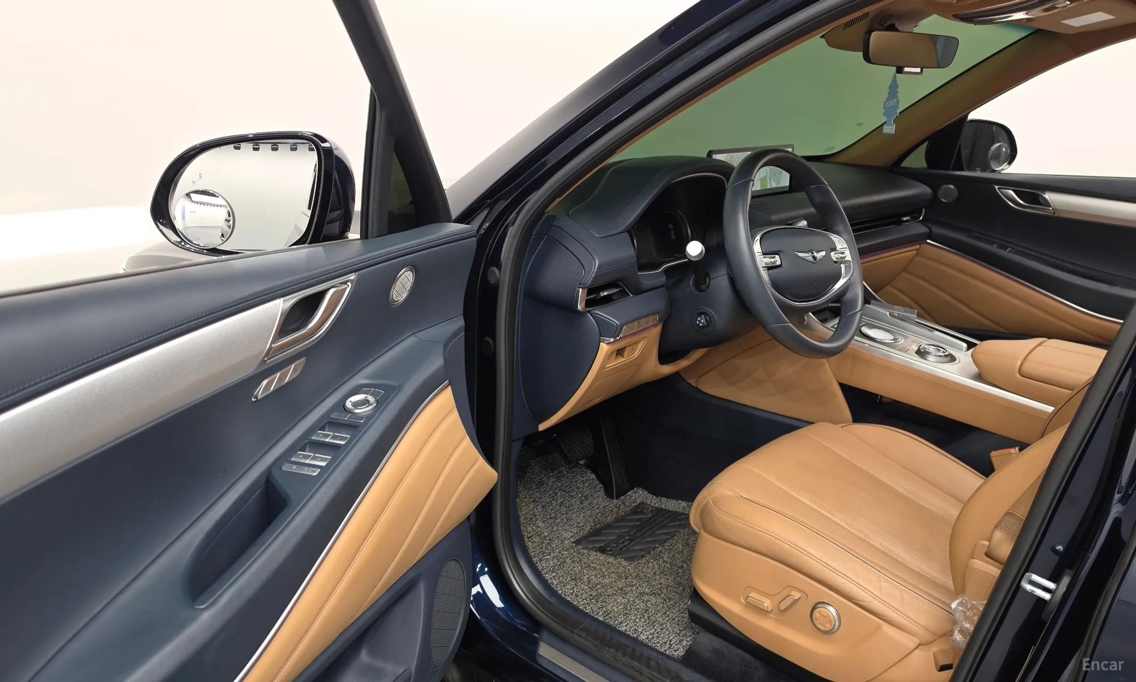 Genesis GV80 превью 10