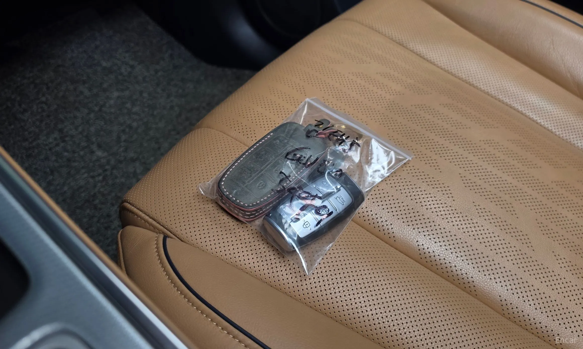 Genesis GV80 превью 15