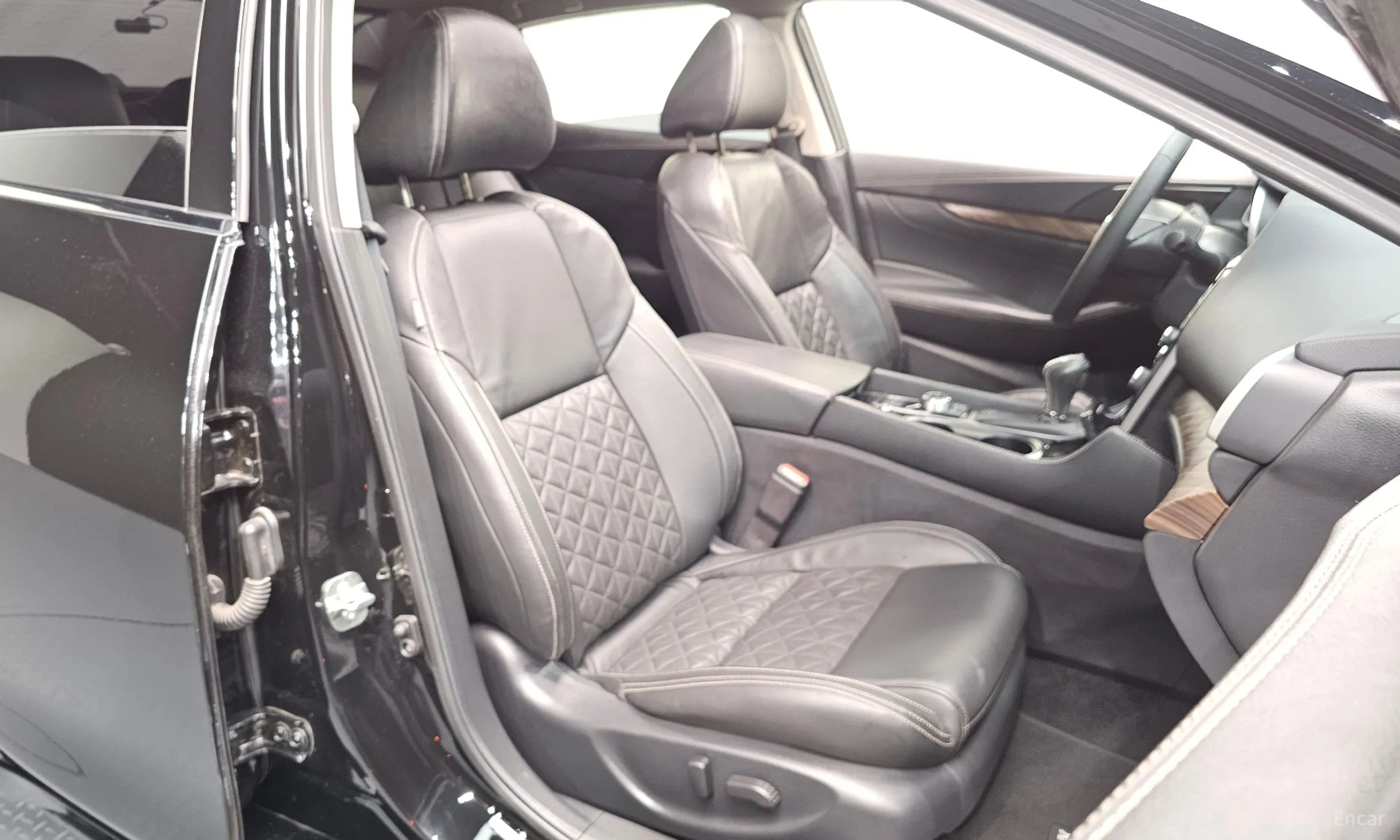 Nissan Maxima (A36) превью 11