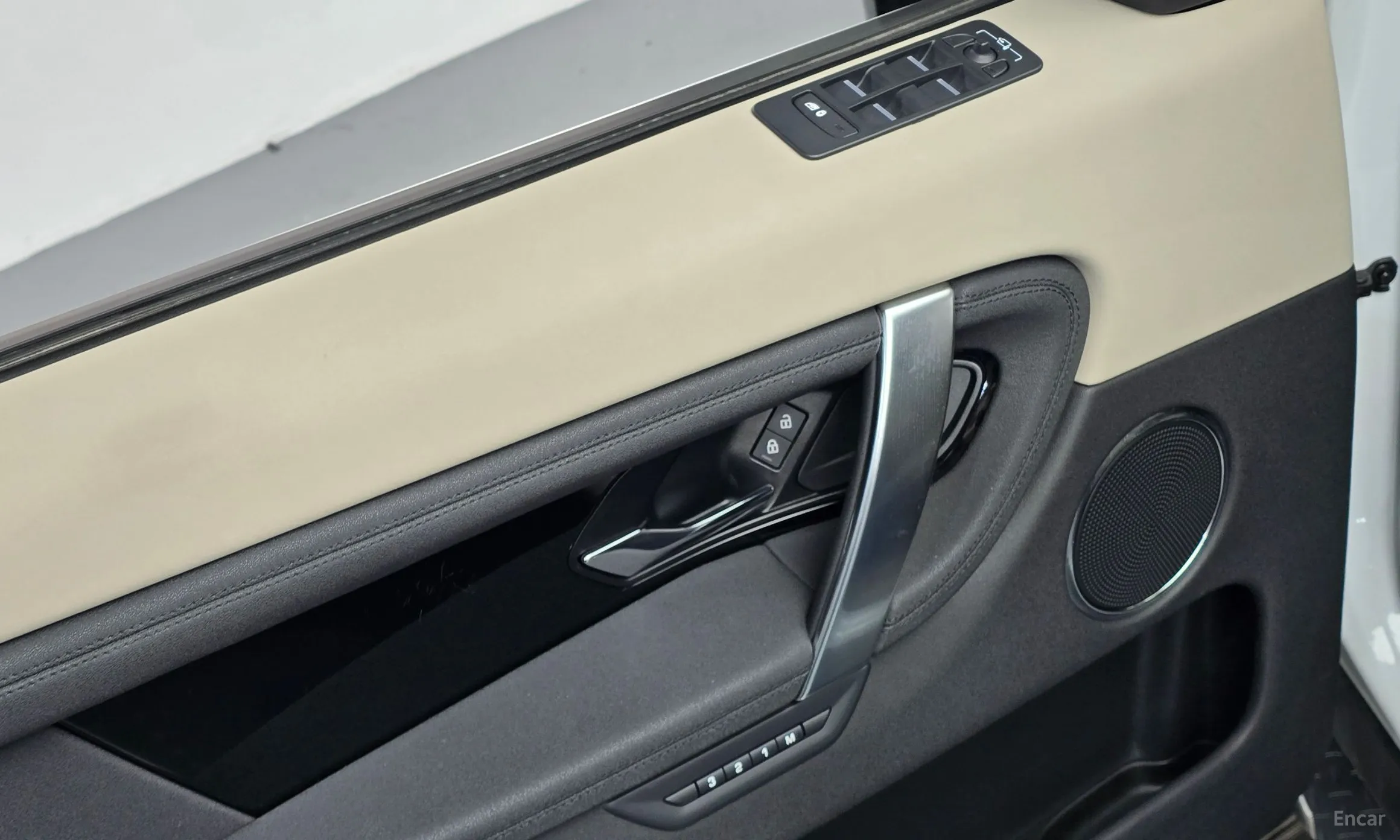 Land Rover Discovery Sports превью 20