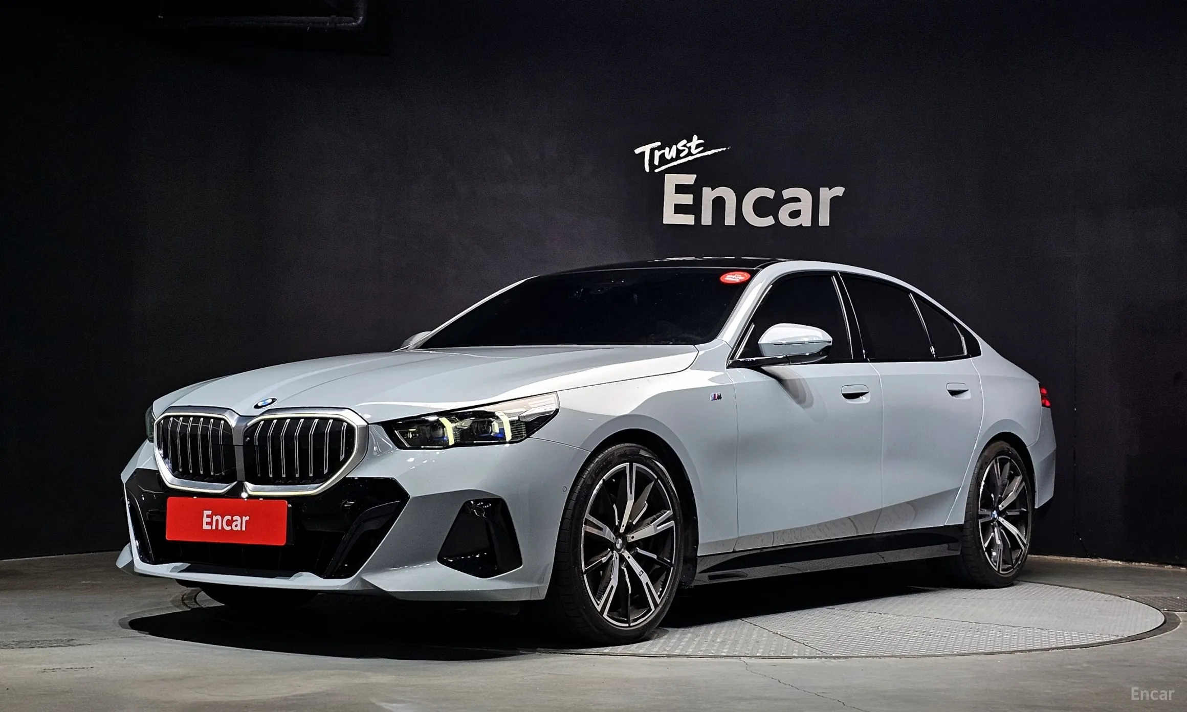 BMW 5 Series (G60)