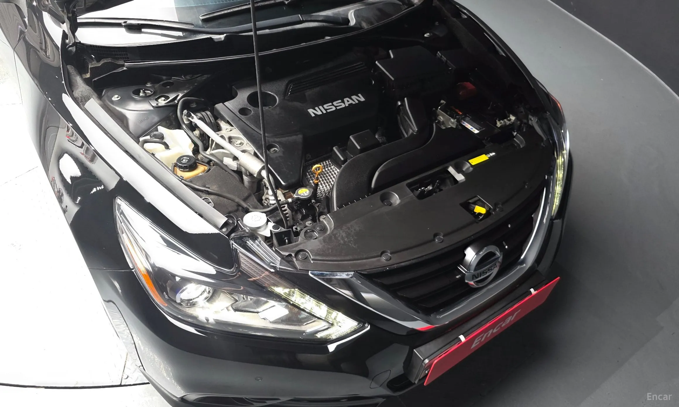 Nissan Altima превью 6