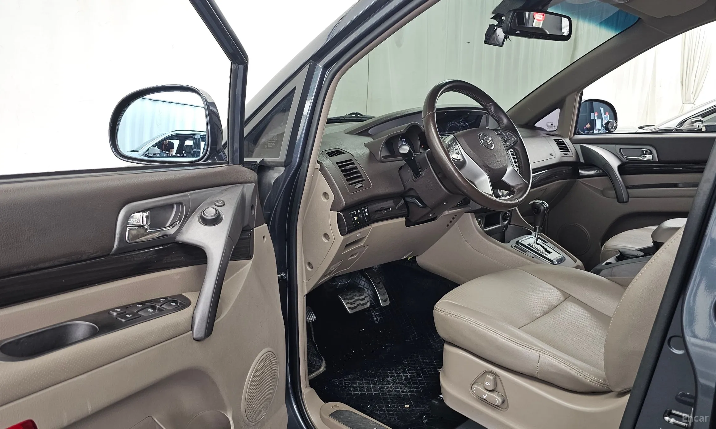 KG Mobility (SsangYong) Korando Turismo превью 10