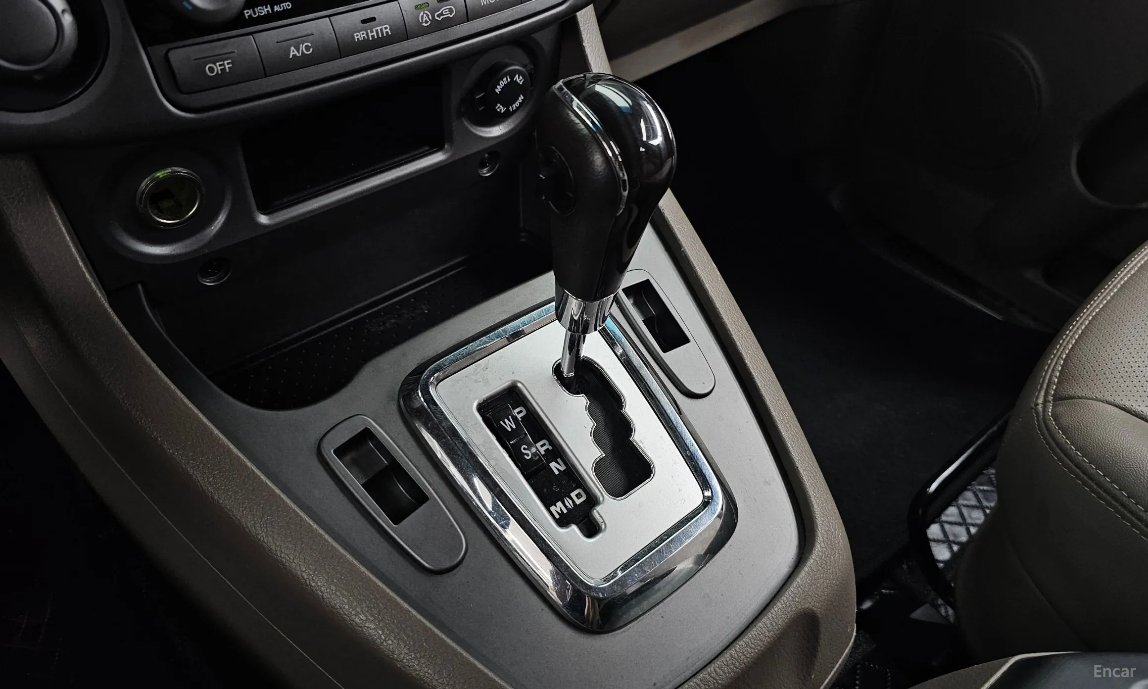 KG Mobility (SsangYong) Korando Turismo превью 9