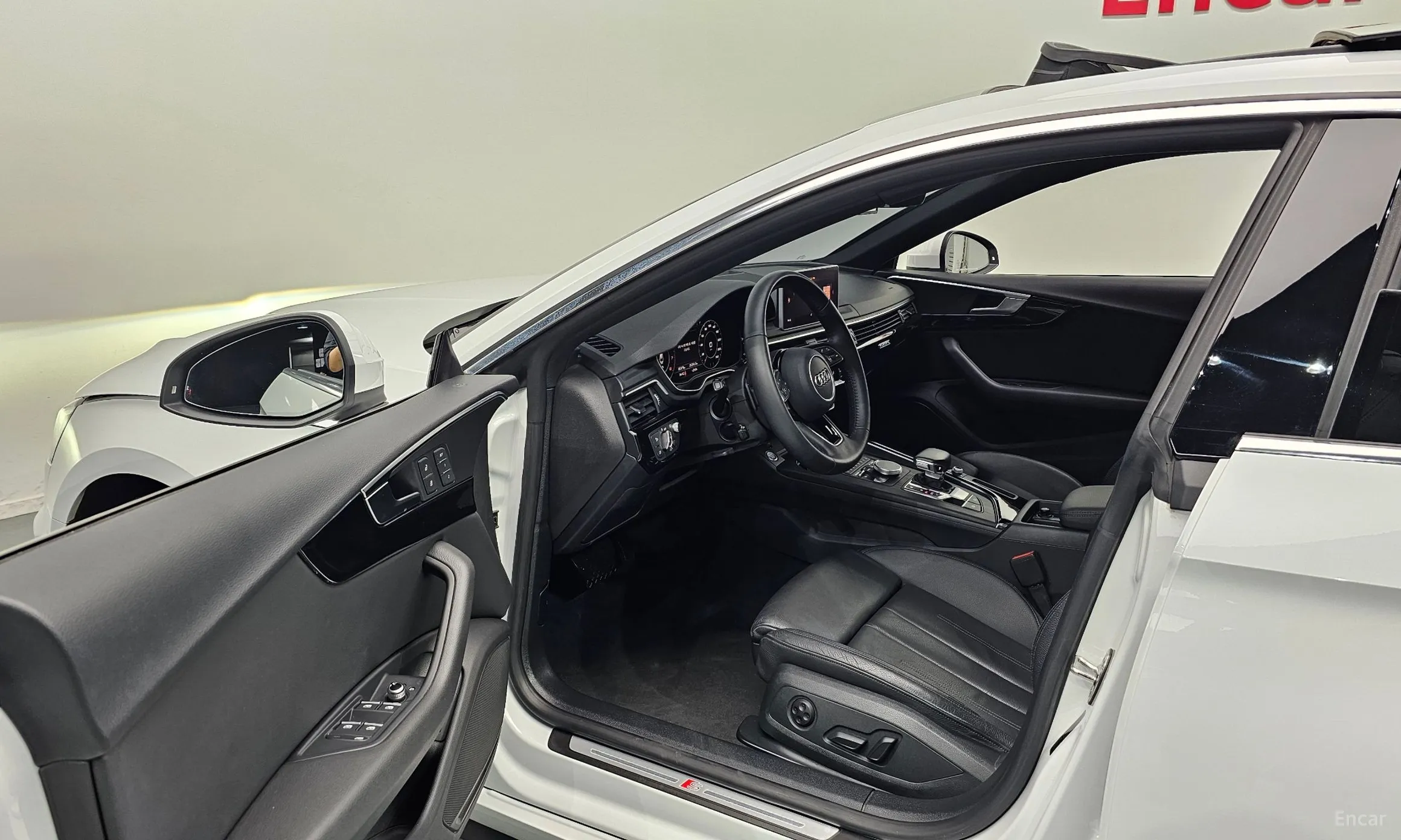 Audi A5 (F5) превью 10