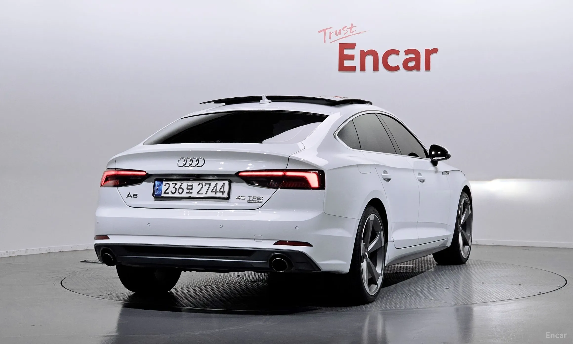 Audi A5 (F5)